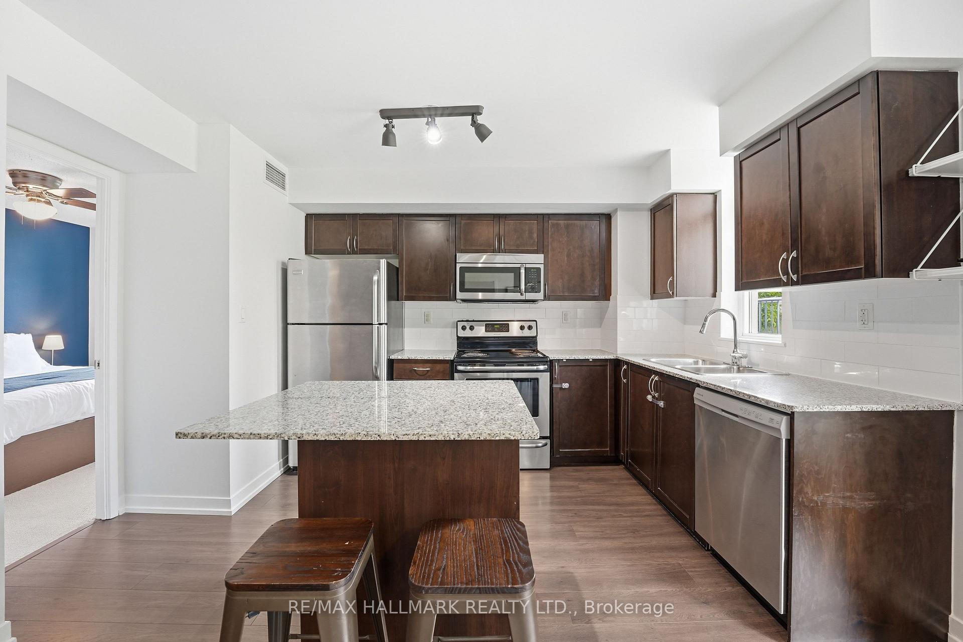 Photo 11 of Unit 118, 816 Lansdowne Avenue, Toronto, Dovercourt-Wallace Emerson-Junction — HOMEH