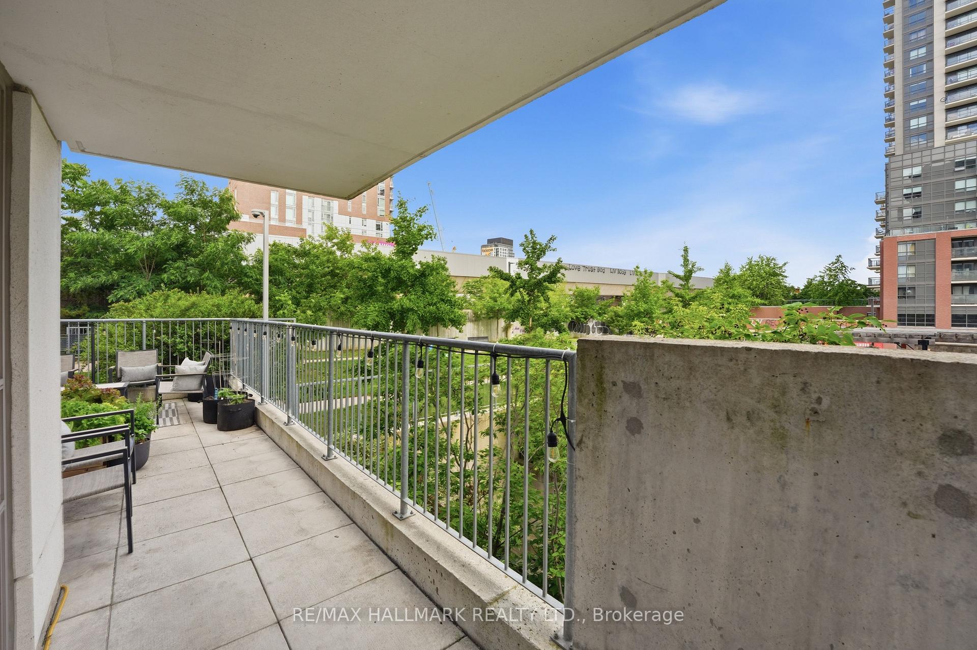 Photo 24 of Unit 118, 816 Lansdowne Avenue, Toronto, Dovercourt-Wallace Emerson-Junction — HOMEH