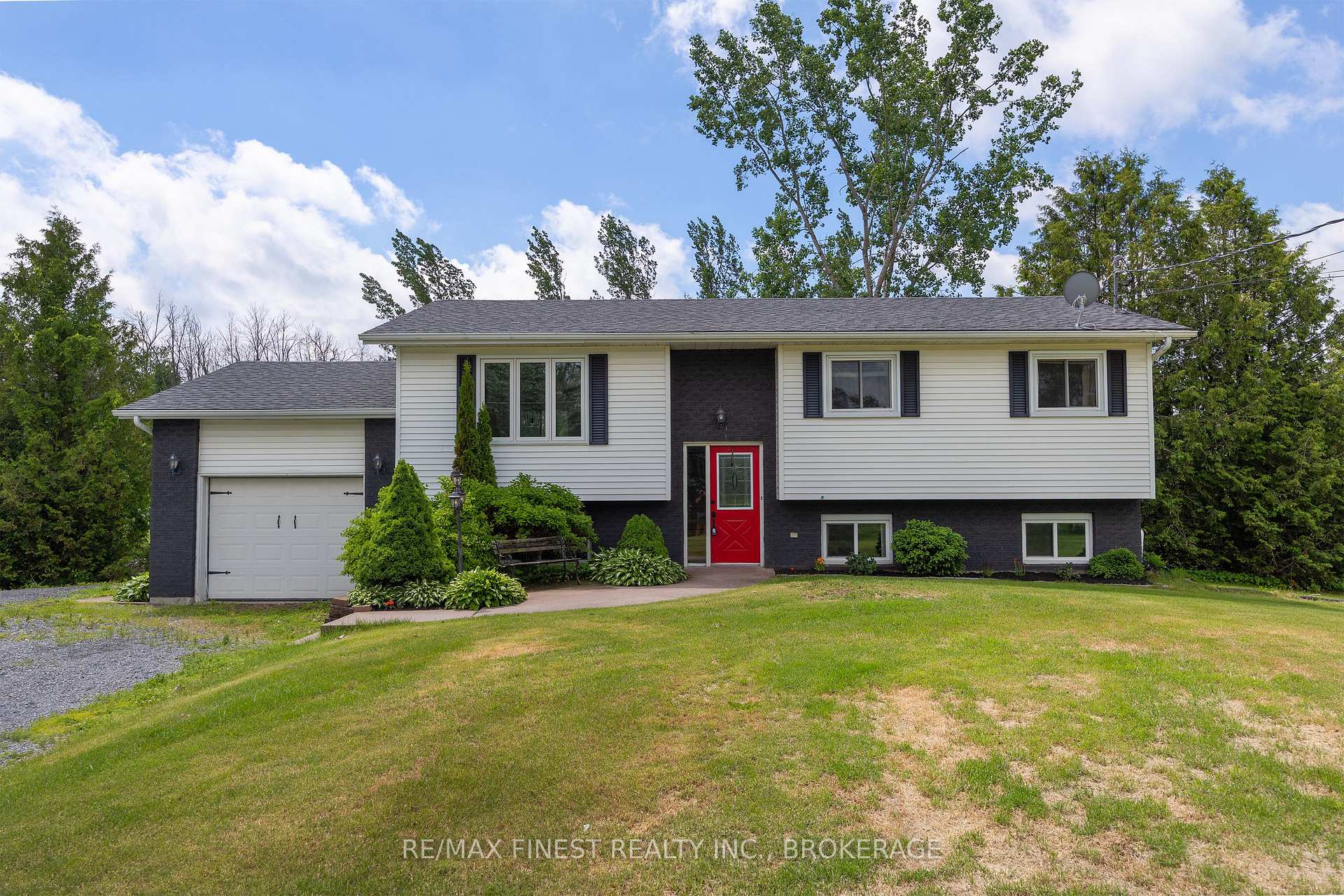 Photo 5 of 3305 Amey Road, Frontenac, Frontenac South — HOMEH