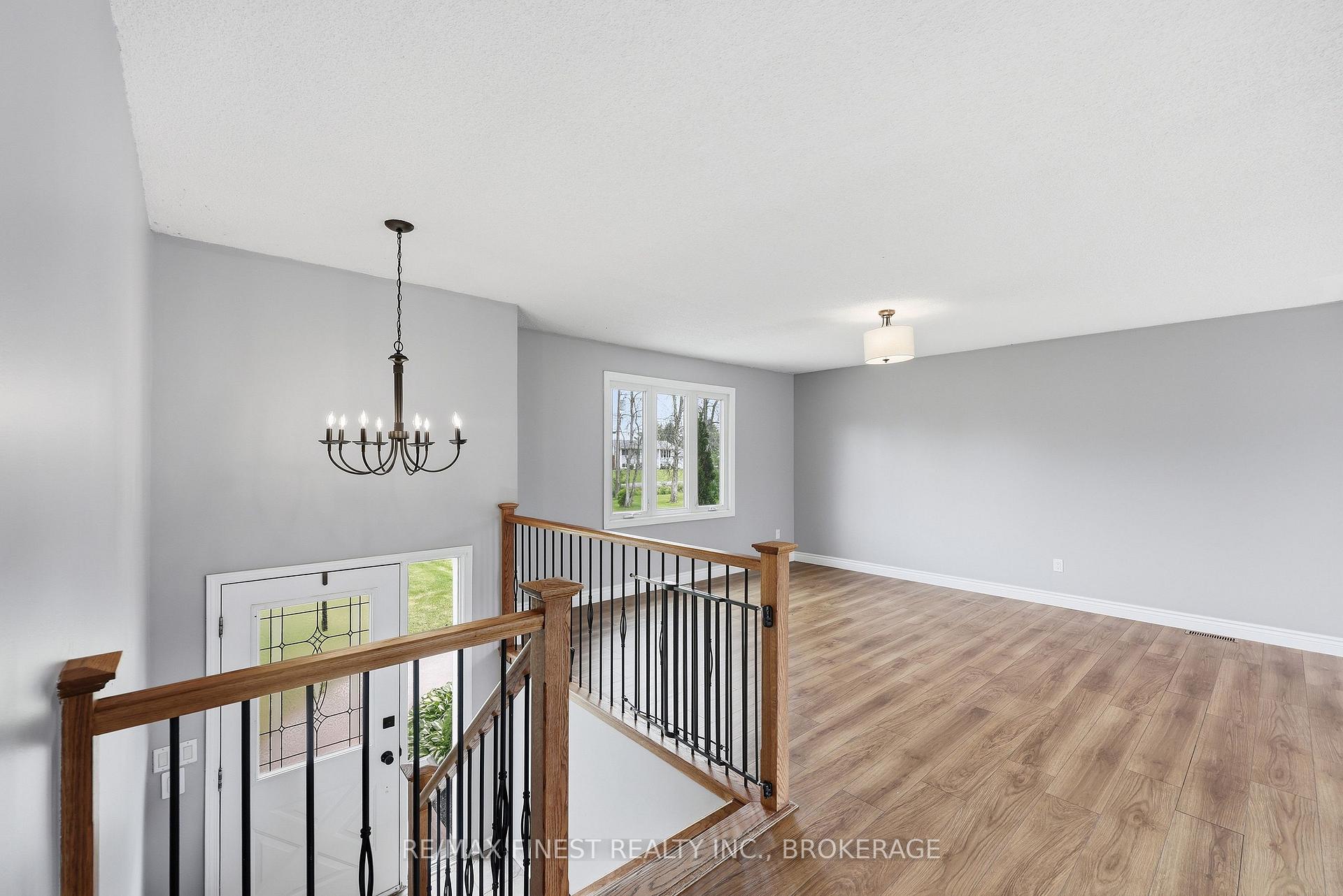 Photo 9 of 3305 Amey Road, Frontenac, Frontenac South — HOMEH