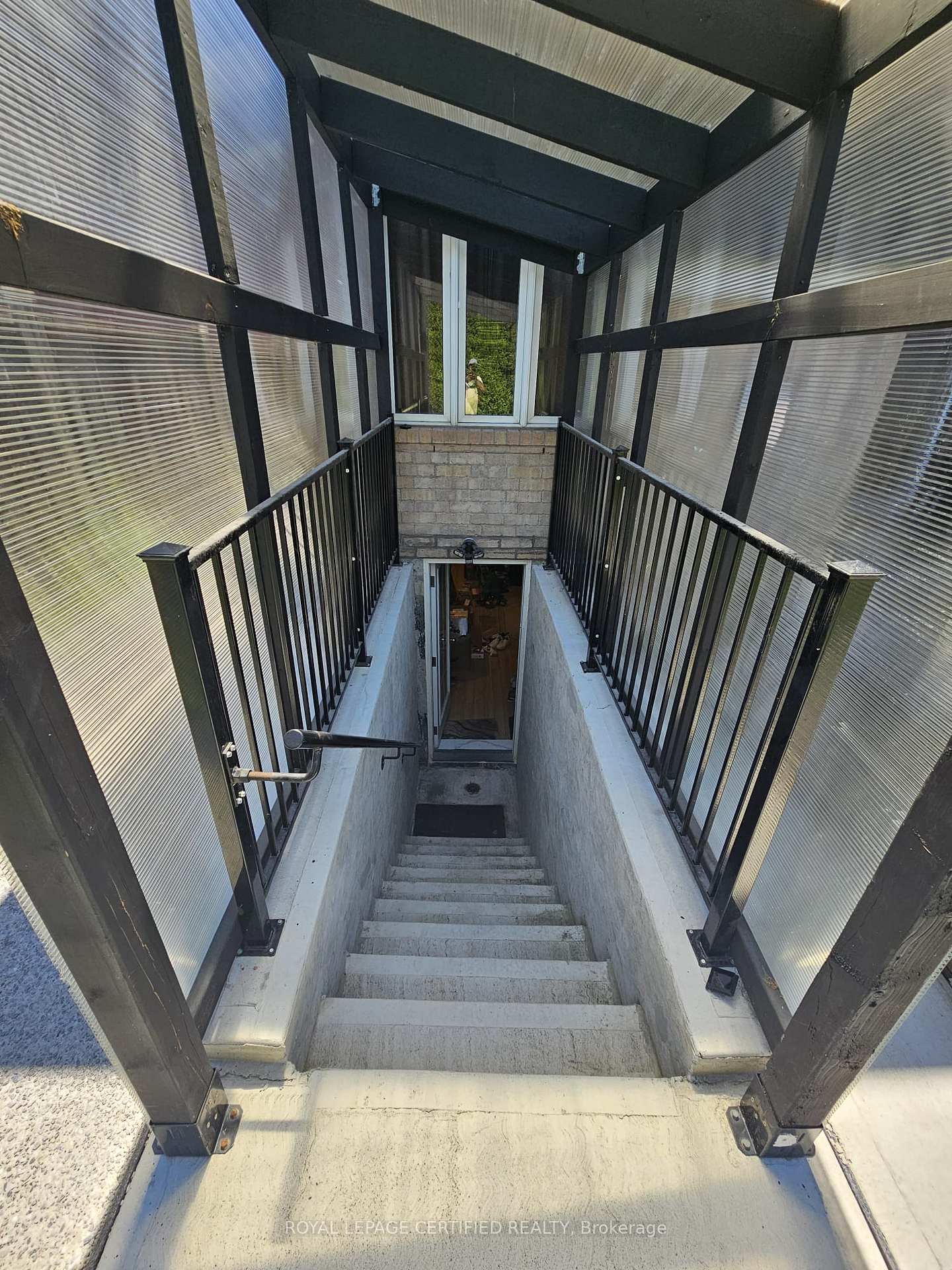 Photo 2 of Unit Basement, 3198 Cabano Crescent, Mississauga, Churchill Meadows — HOMEH
