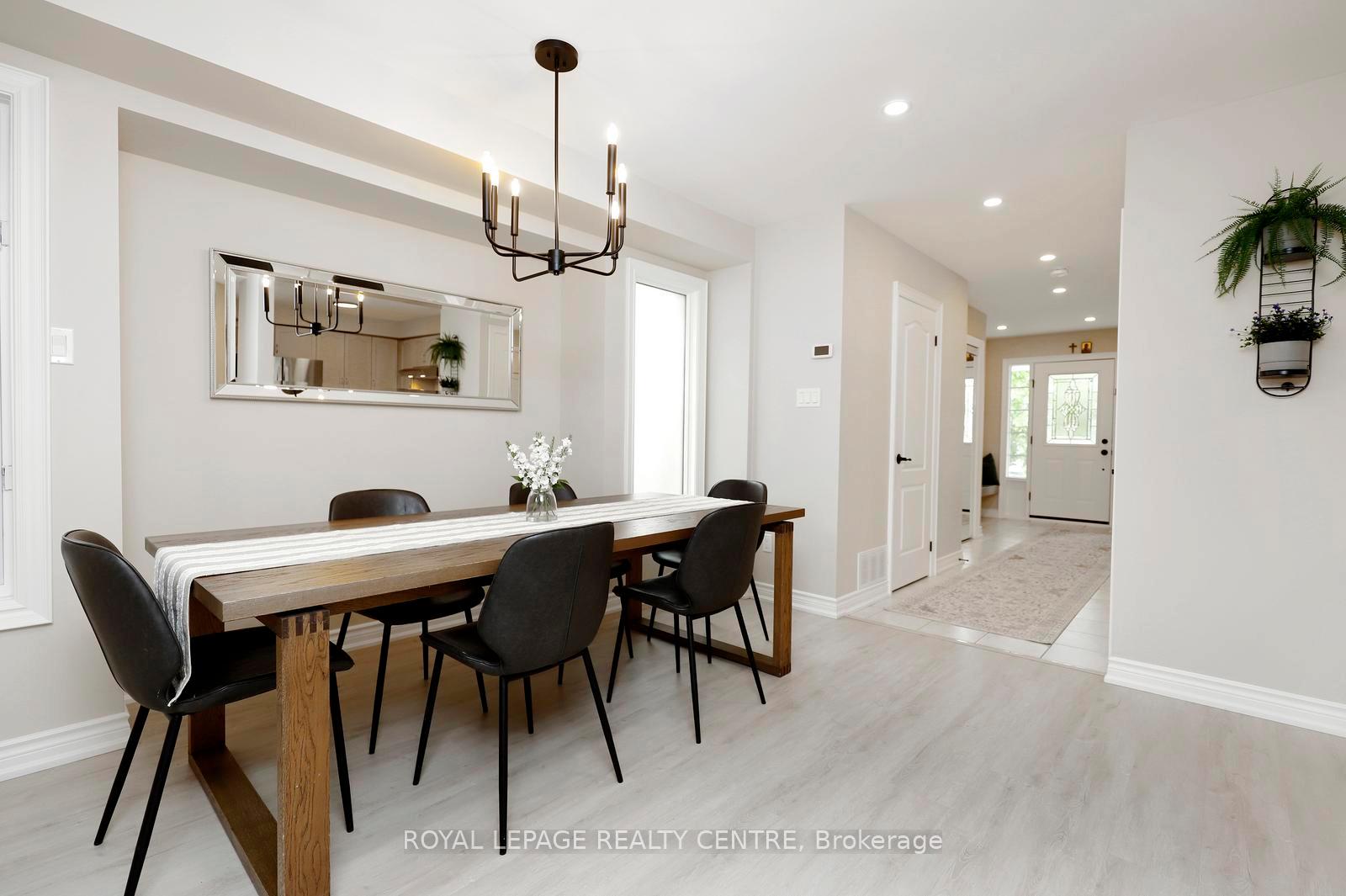 Photo 9 of 156 Chudleigh Street, Hamilton, Waterdown — HOMEH