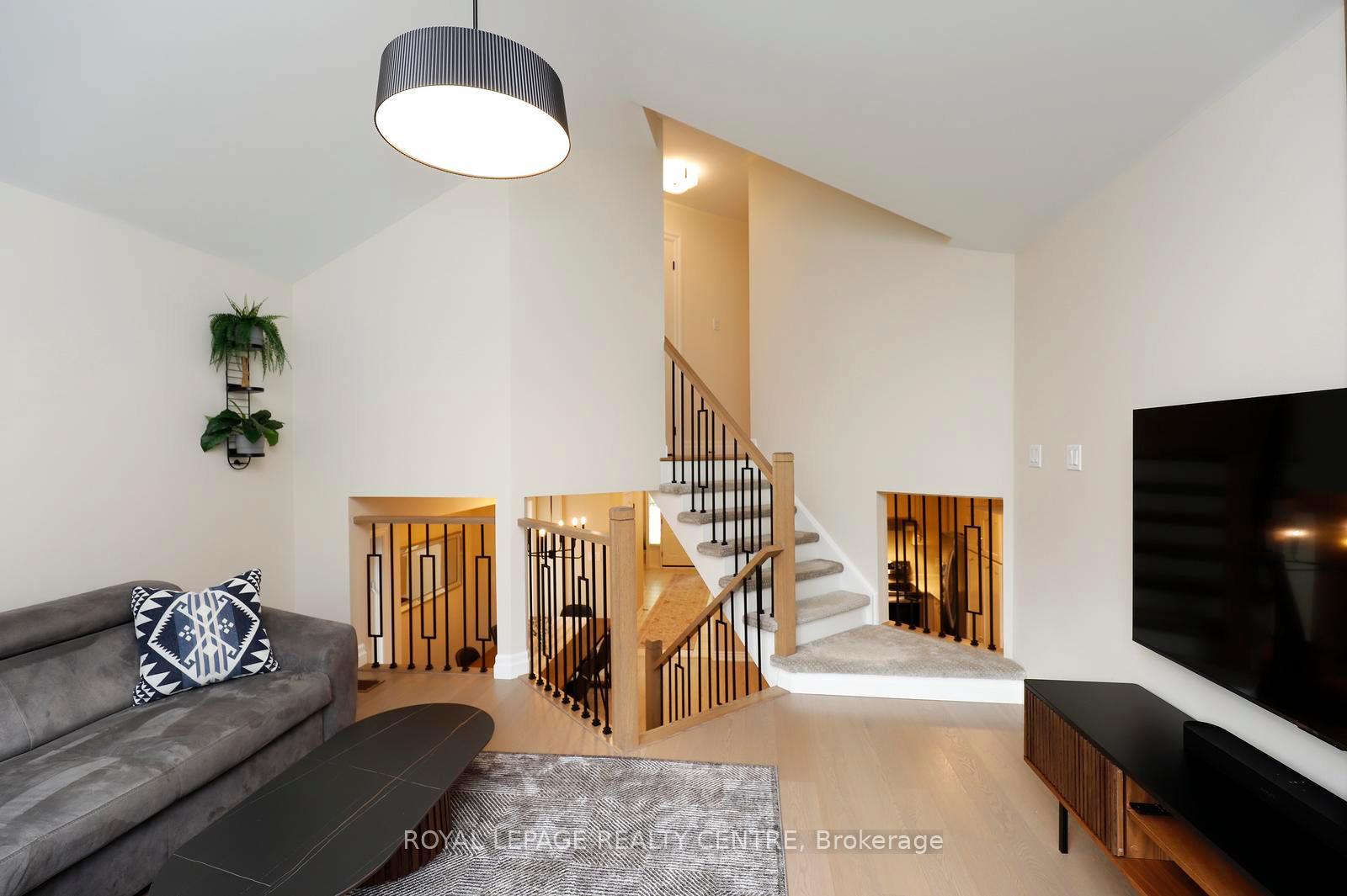 Photo 20 of 156 Chudleigh Street, Hamilton, Waterdown — HOMEH