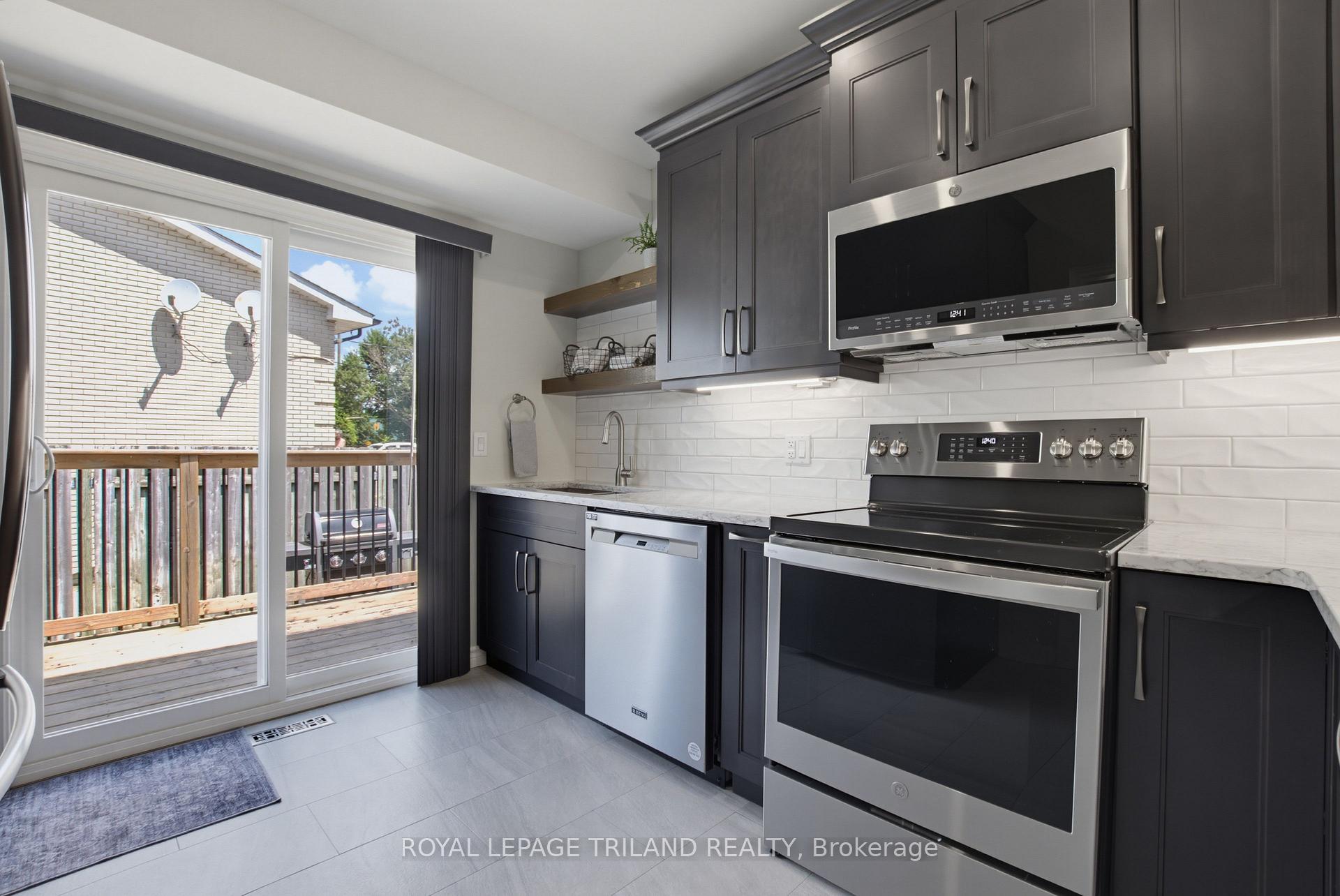 Photo 3 of 71 Joyce Street, St. Thomas — HOMEH