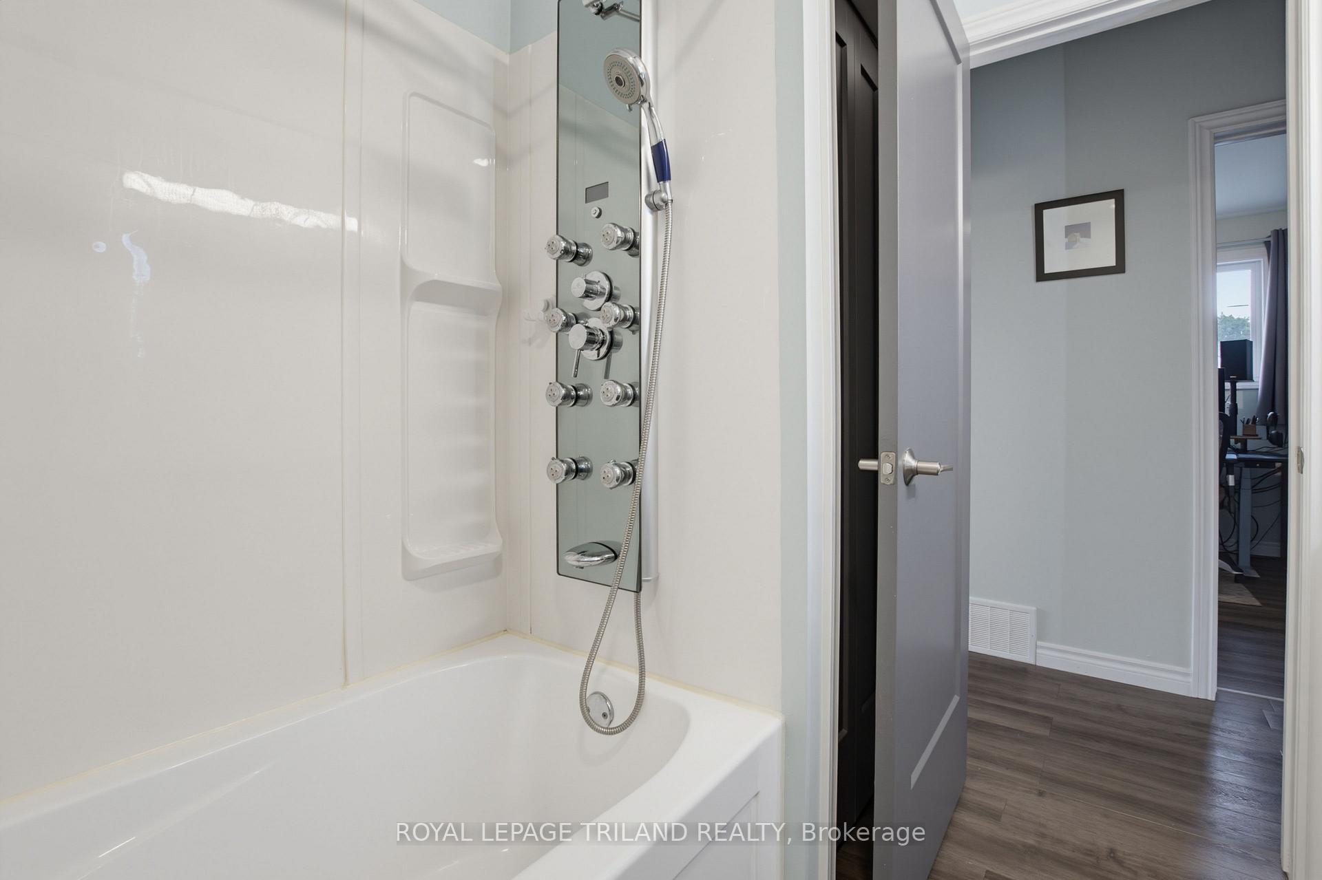 Photo 22 of 71 Joyce Street, St. Thomas — HOMEH