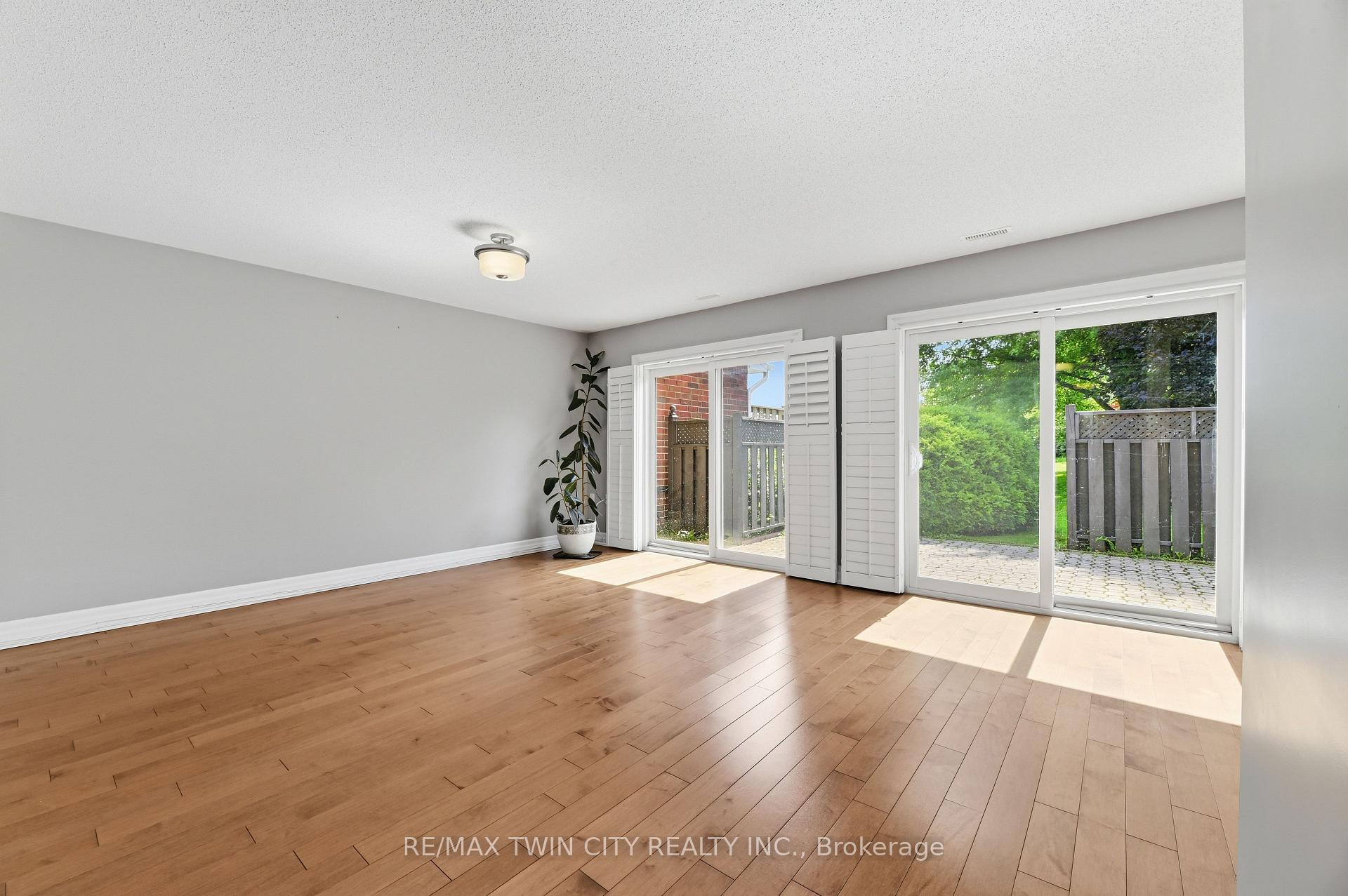 Photo 11 of 29 Archdeacon Clark Trail, Hamilton, Kennedy — HOMEH