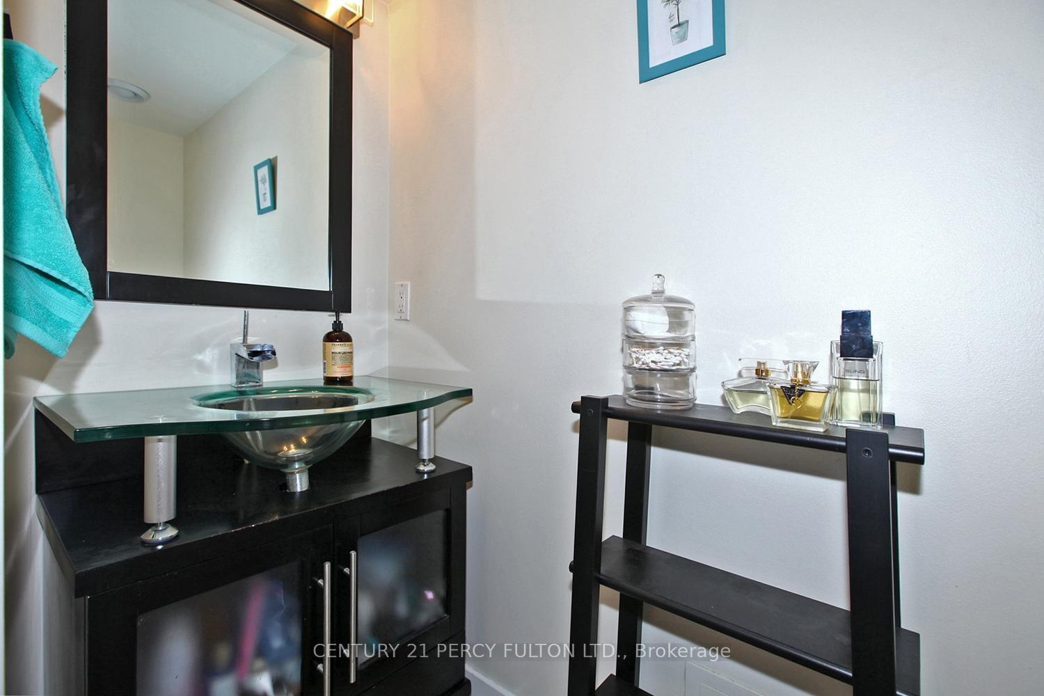 Photo 7 of Unit 406, 80 Western Battery Road, Toronto, Niagara — HOMEH