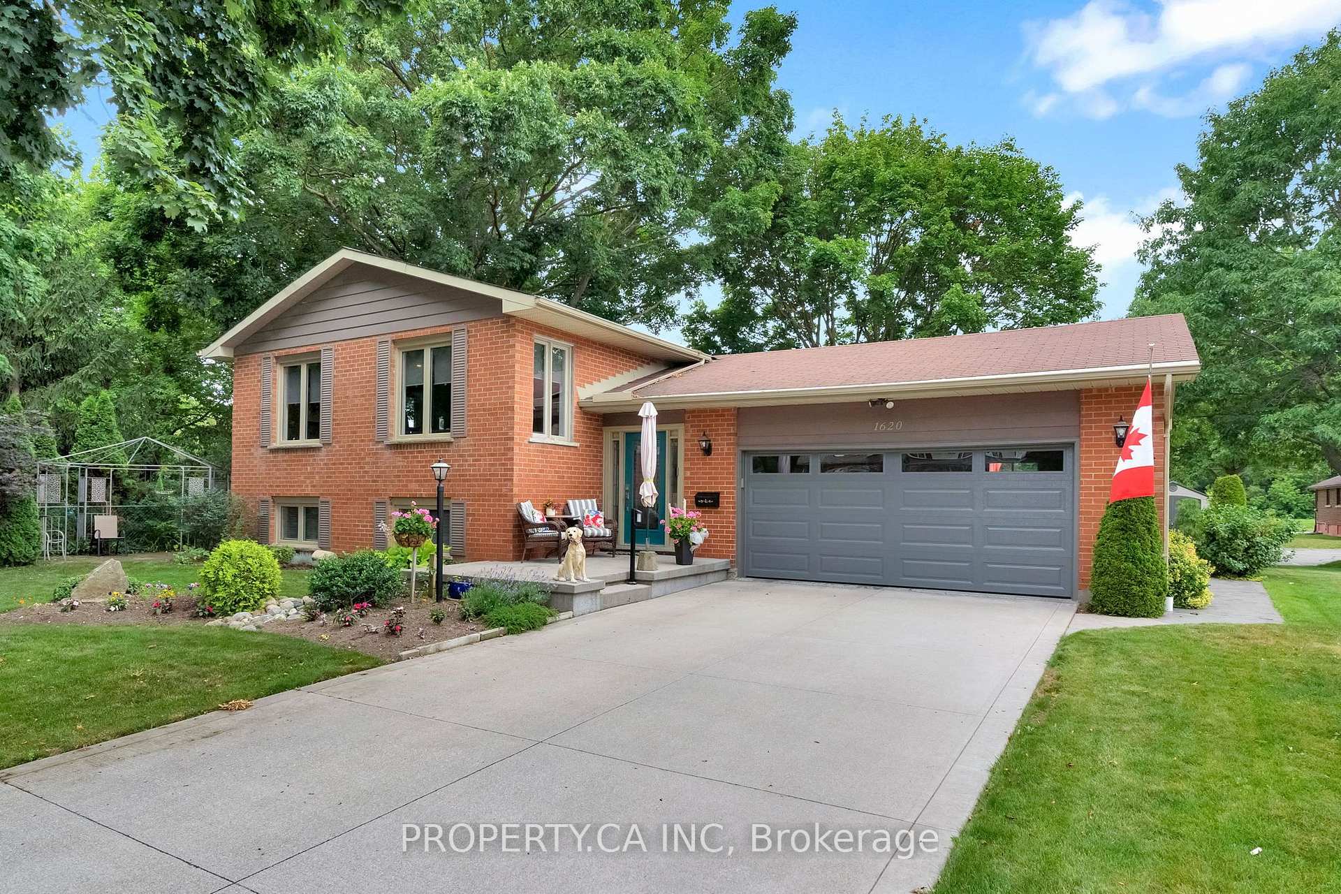 Photo 1 of 1620 Farmbrook Road, London, East P — HOMEH