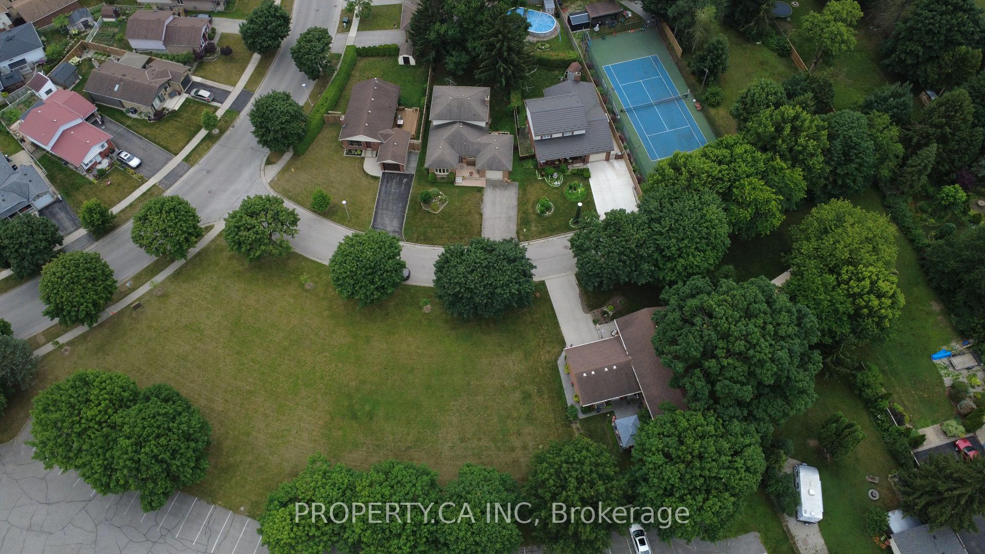 Photo 6 of 1620 Farmbrook Road, London, East P — HOMEH
