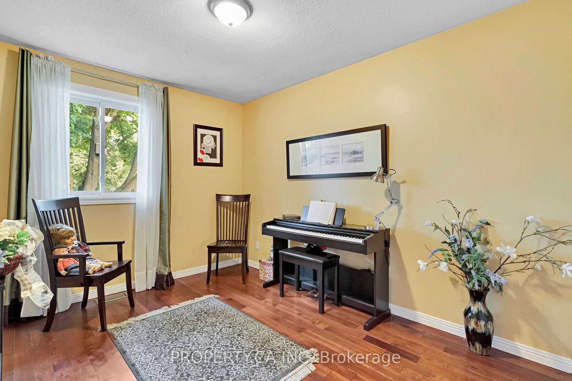 Photo 24 of 1620 Farmbrook Road, London, East P — HOMEH