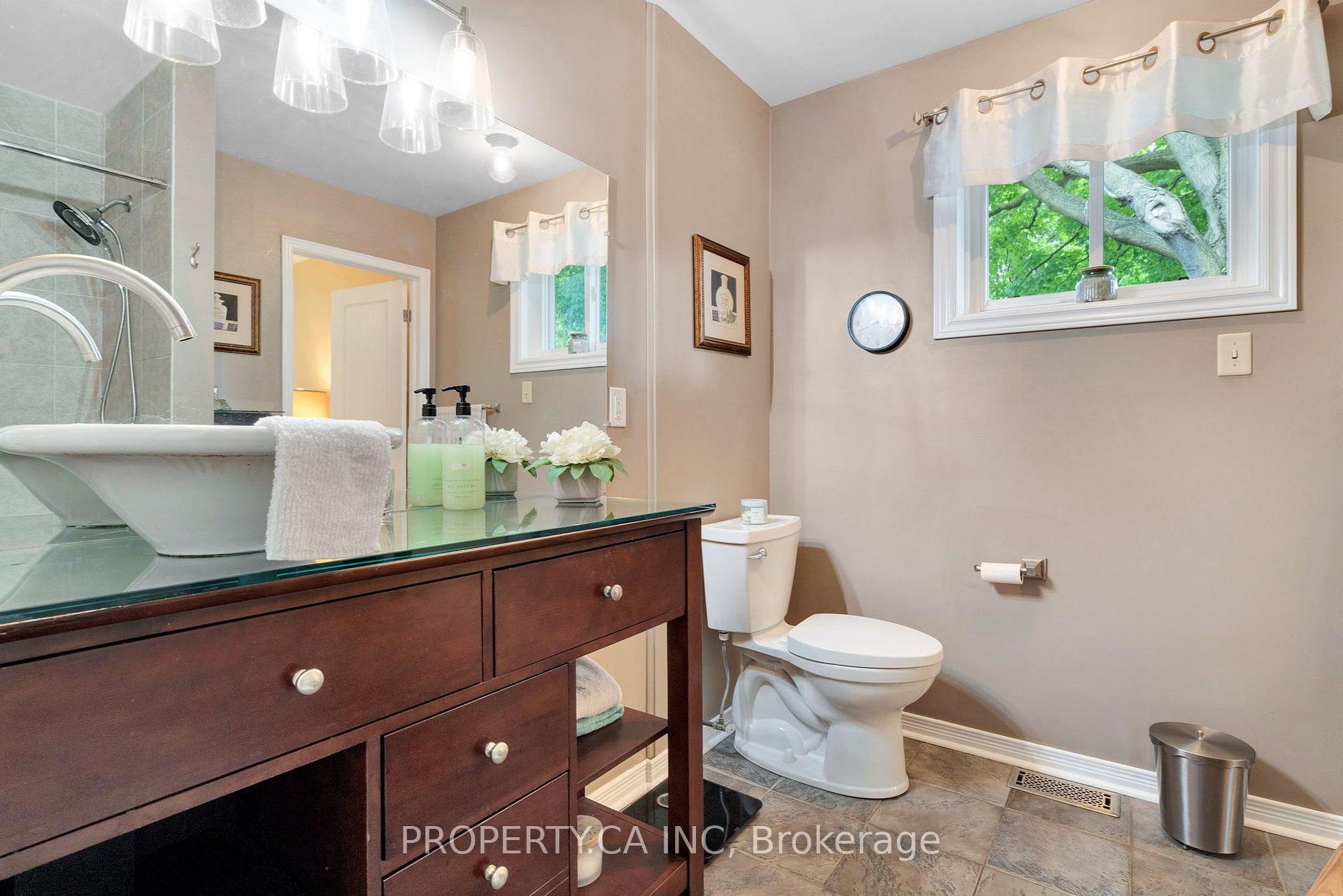 Photo 28 of 1620 Farmbrook Road, London, East P — HOMEH