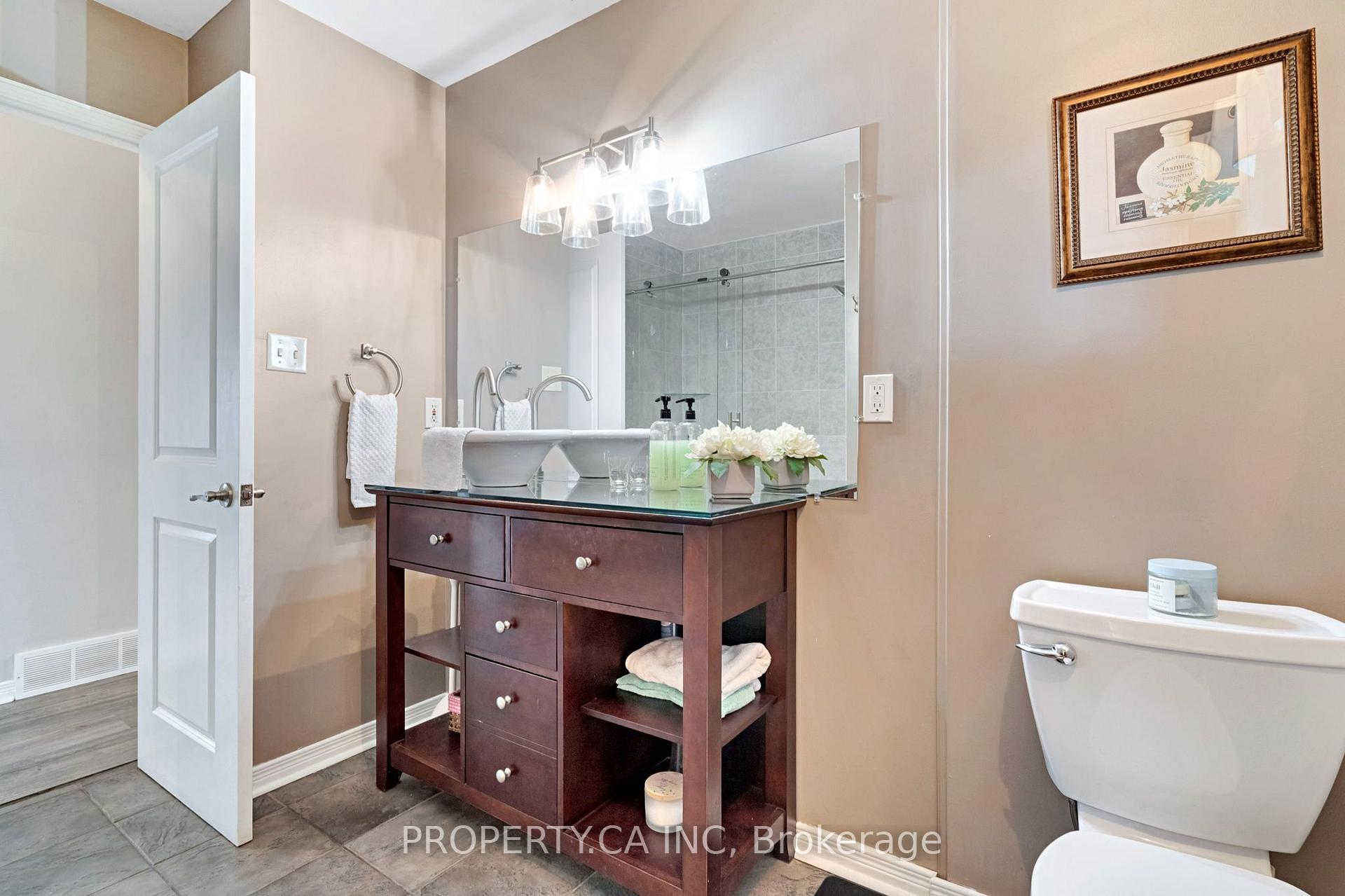 Photo 29 of 1620 Farmbrook Road, London, East P — HOMEH