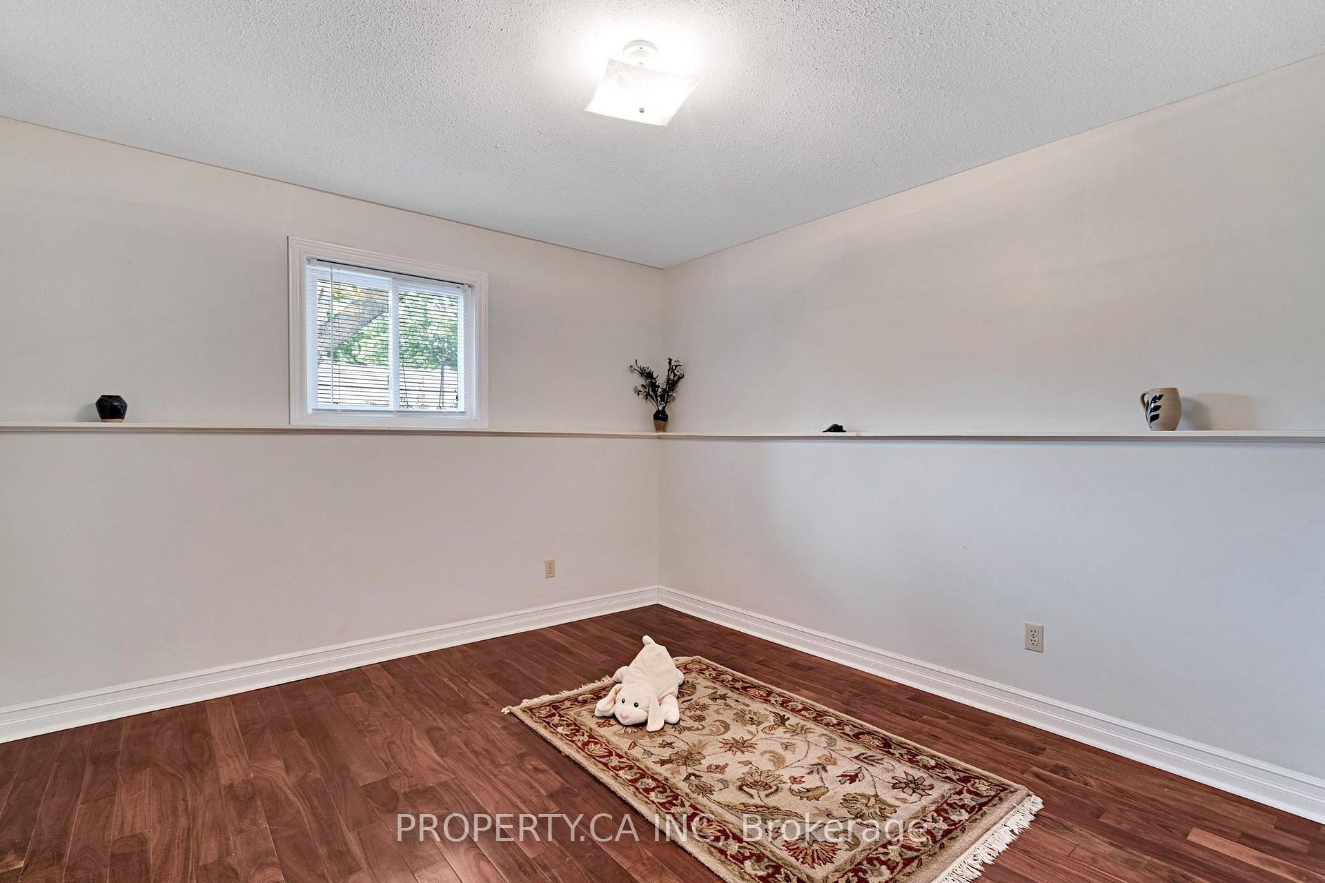 Photo 37 of 1620 Farmbrook Road, London, East P — HOMEH