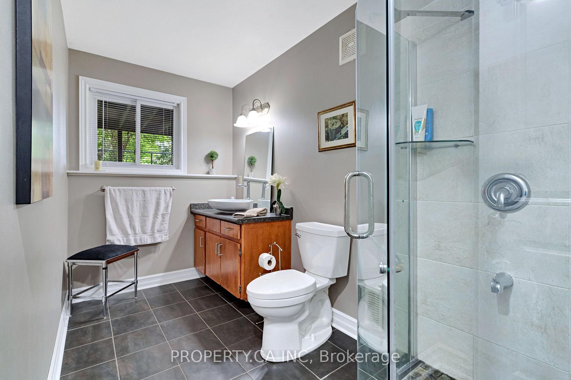 Photo 41 of 1620 Farmbrook Road, London, East P — HOMEH