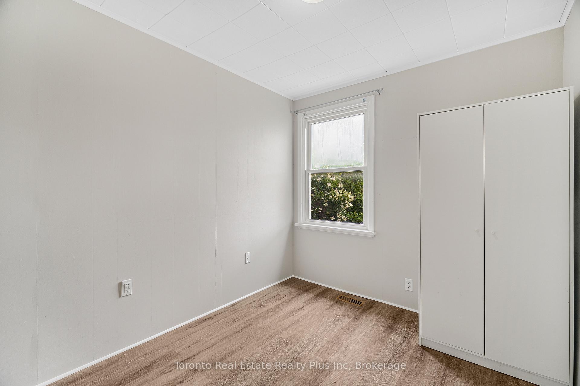 Photo 6 of 6183 Skinner Street, Niagara Falls, Arad/Fallsview — HOMEH