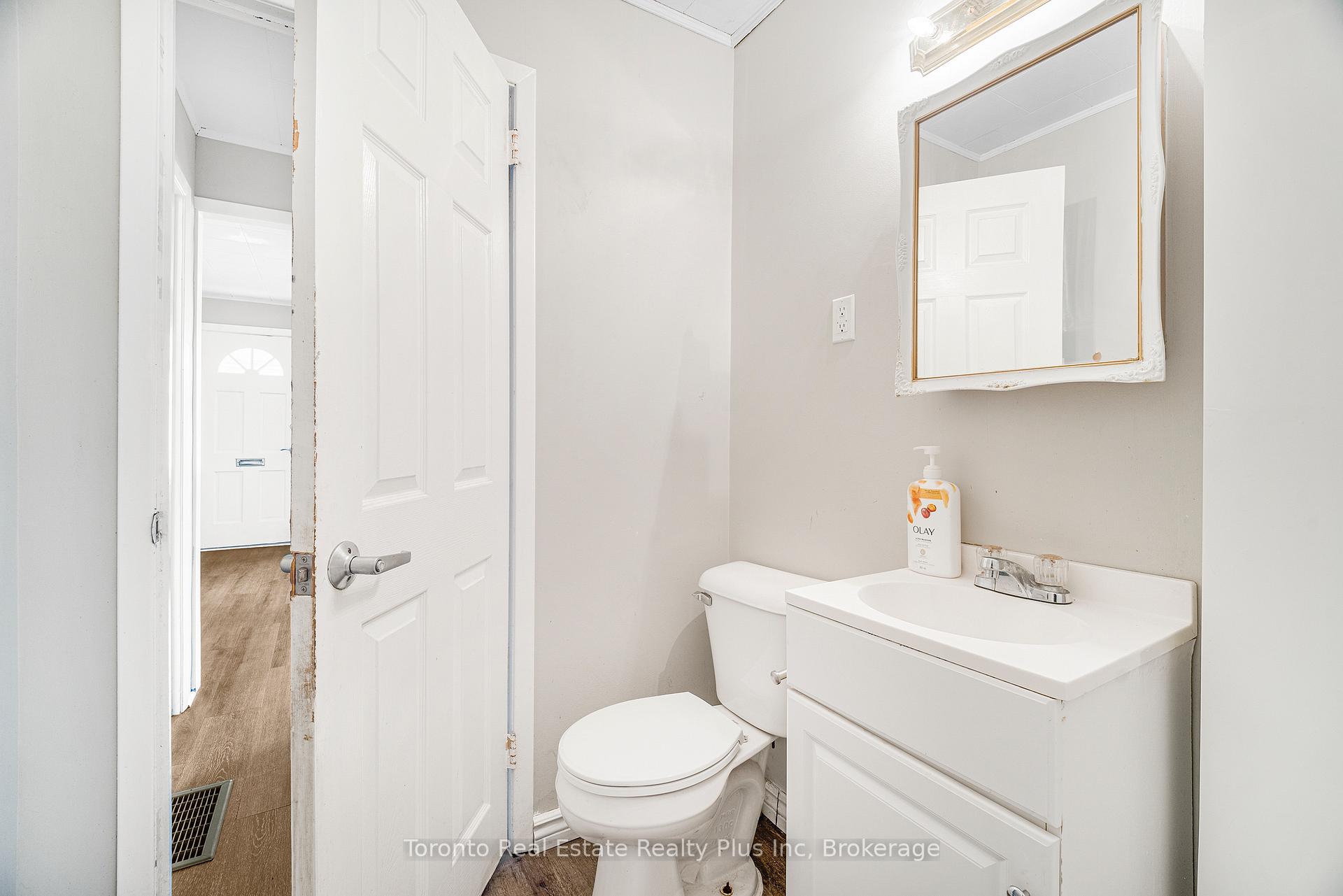 Photo 11 of 6183 Skinner Street, Niagara Falls, Arad/Fallsview — HOMEH