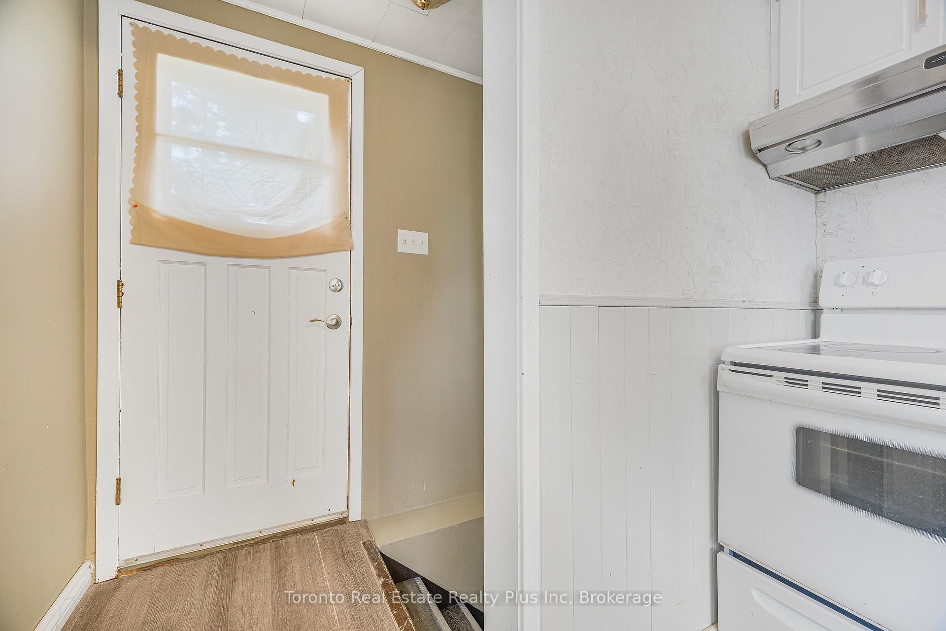 Photo 15 of 6183 Skinner Street, Niagara Falls, Arad/Fallsview — HOMEH