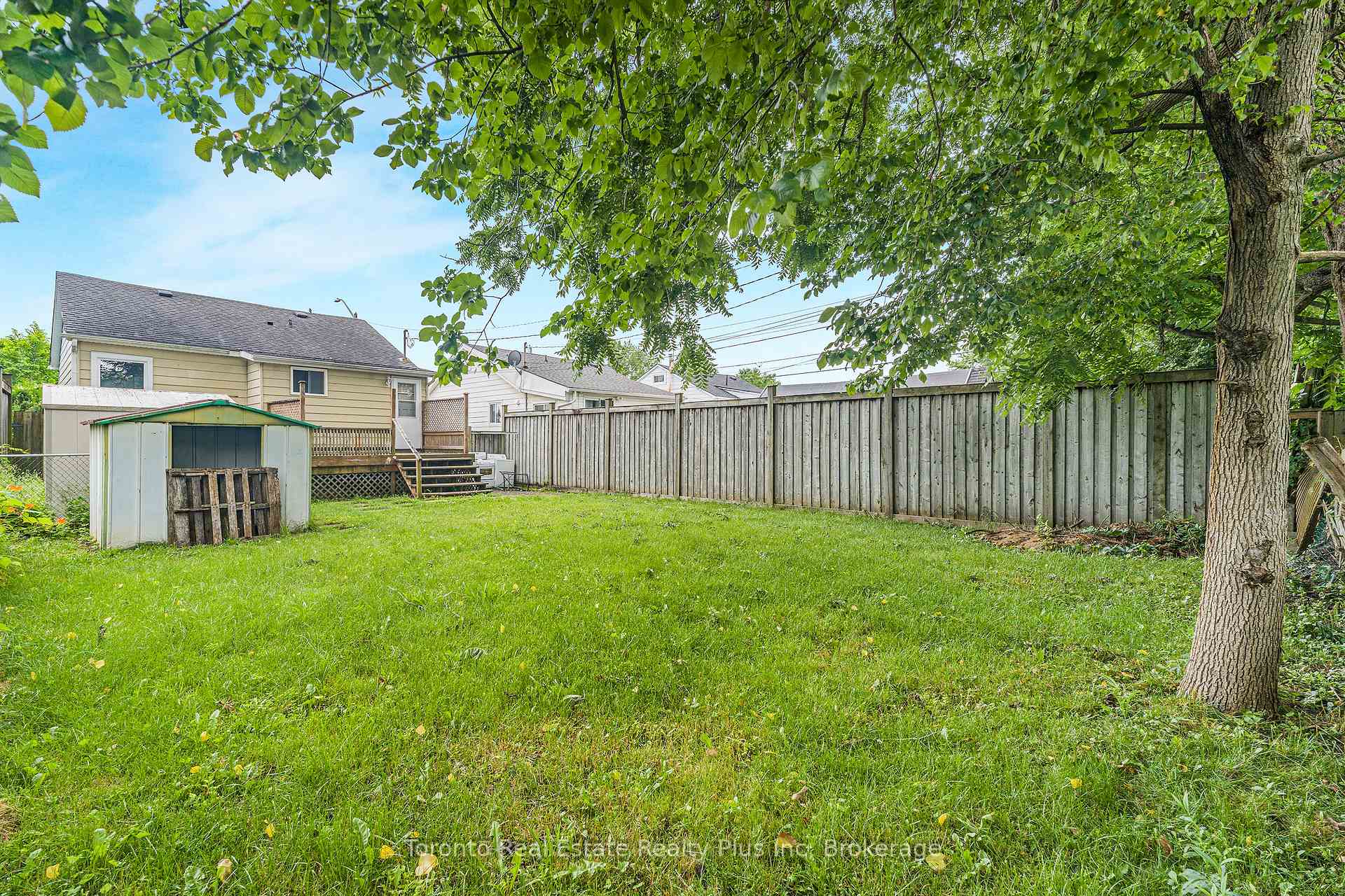 Photo 25 of 6183 Skinner Street, Niagara Falls, Arad/Fallsview — HOMEH