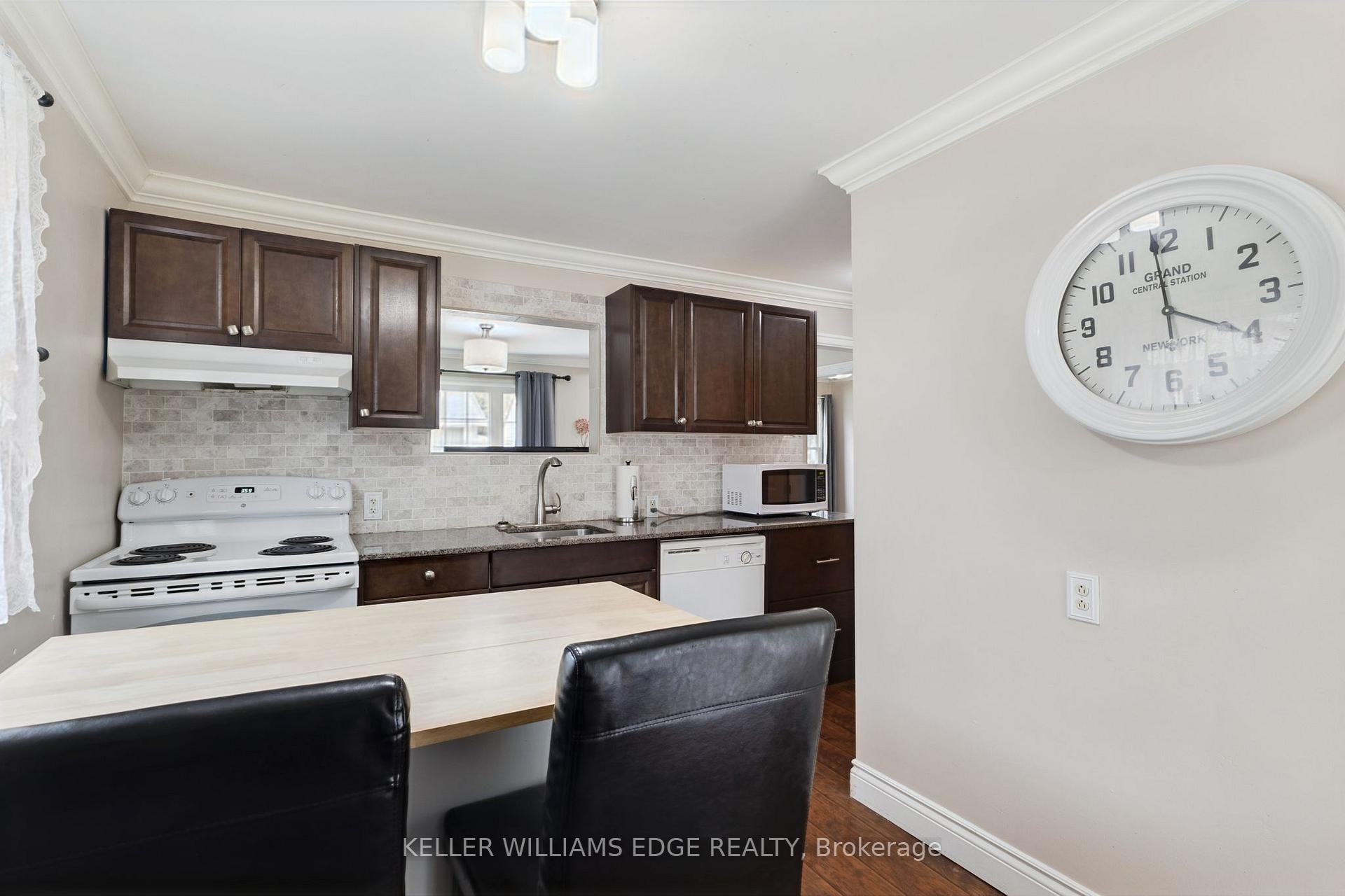 Photo 11 of 134 Selkirk Avenue, Hamilton, Normanhurst — HOMEH