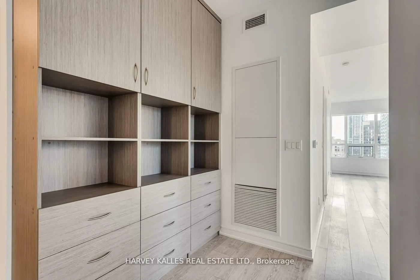 Photo 8 of Unit 2709, 88 Scott Street, Toronto, Church-Yonge Corridor — HOMEH