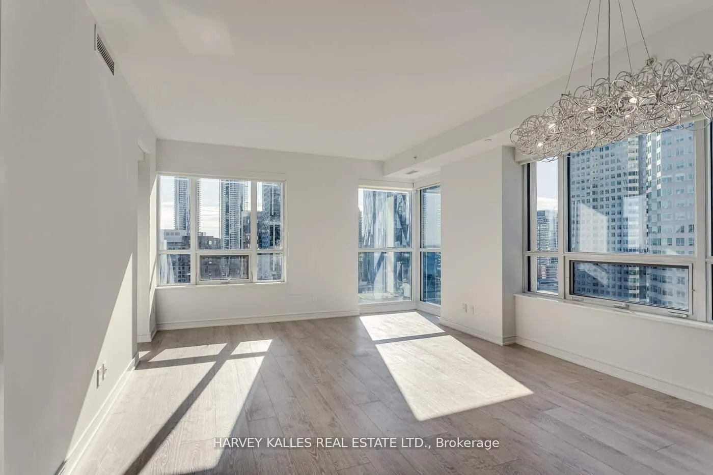 Photo 12 of Unit 2709, 88 Scott Street, Toronto, Church-Yonge Corridor — HOMEH