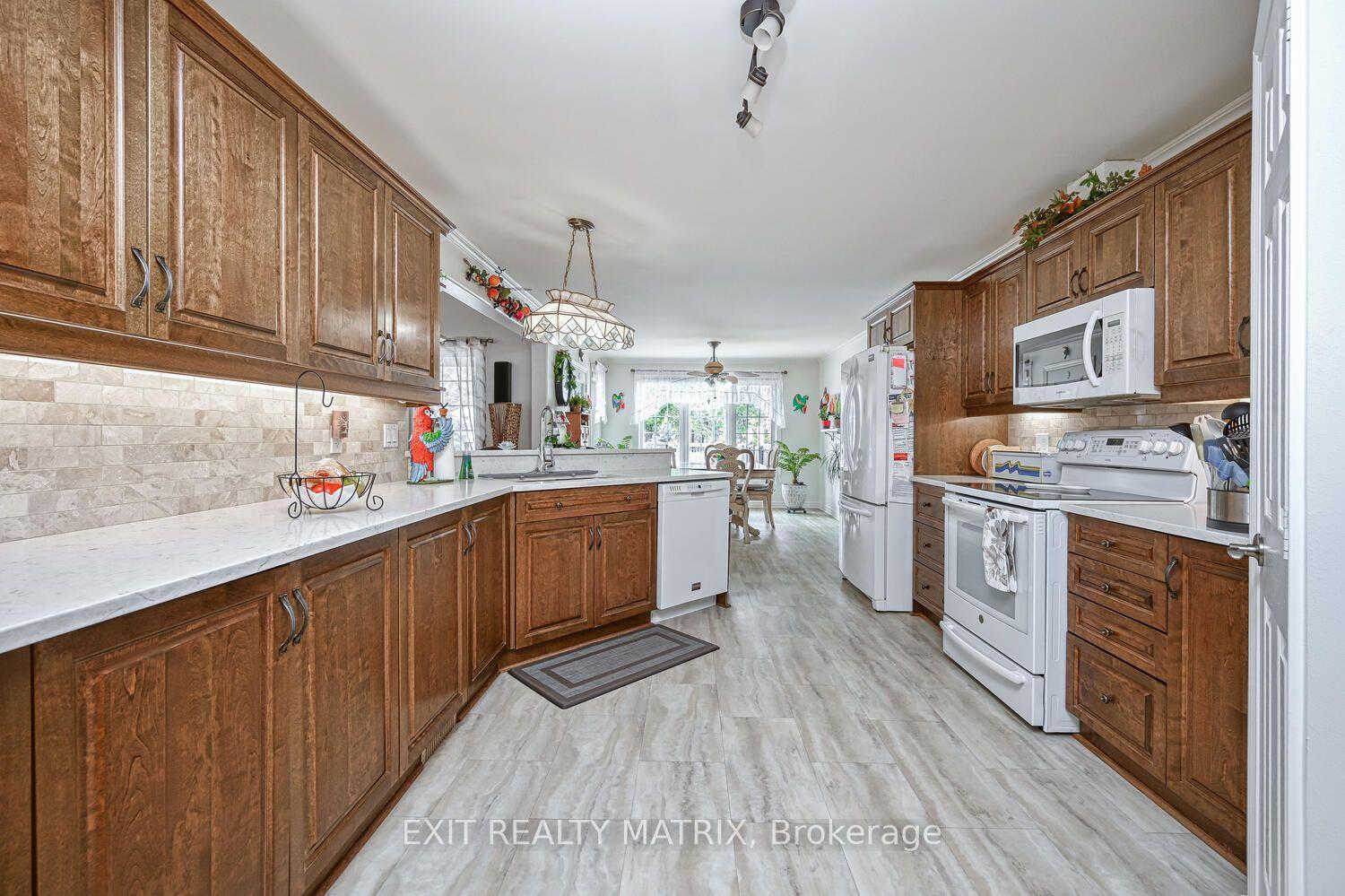 Photo 8 of 2573 Mitchell Street, Ottawa, Osgoode Twp North of Reg Rd 6 — HOMEH