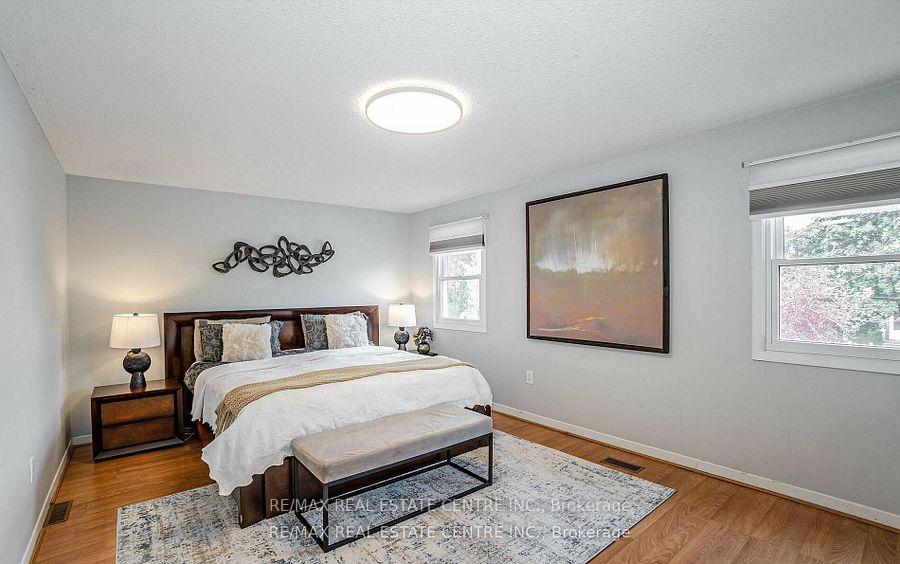 Photo 20 of 2046 Glenada Crescent, Oakville, Wedgewood Creek — HOMEH