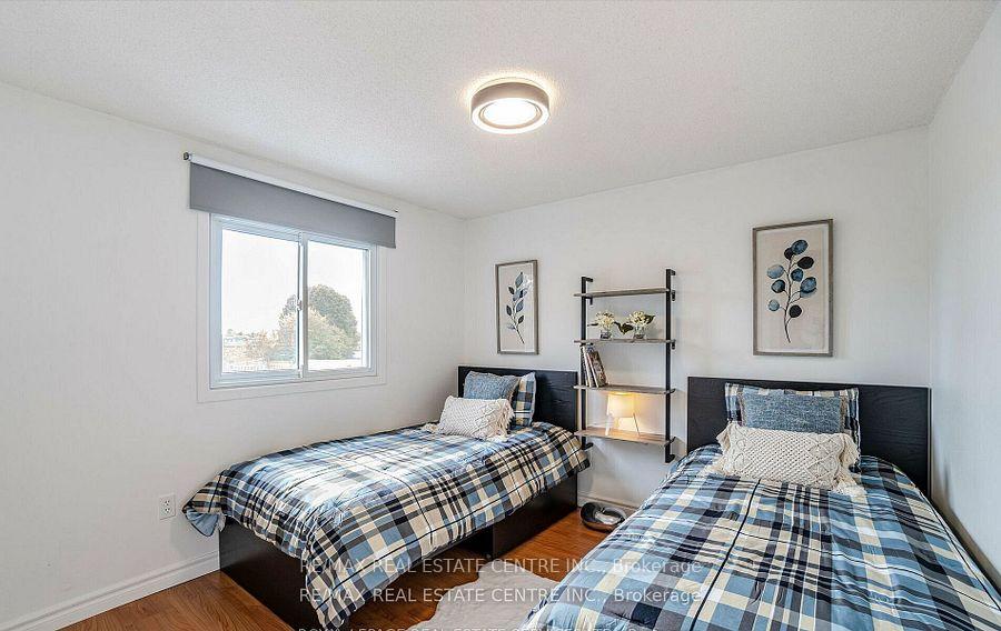 Photo 27 of 2046 Glenada Crescent, Oakville, Wedgewood Creek — HOMEH