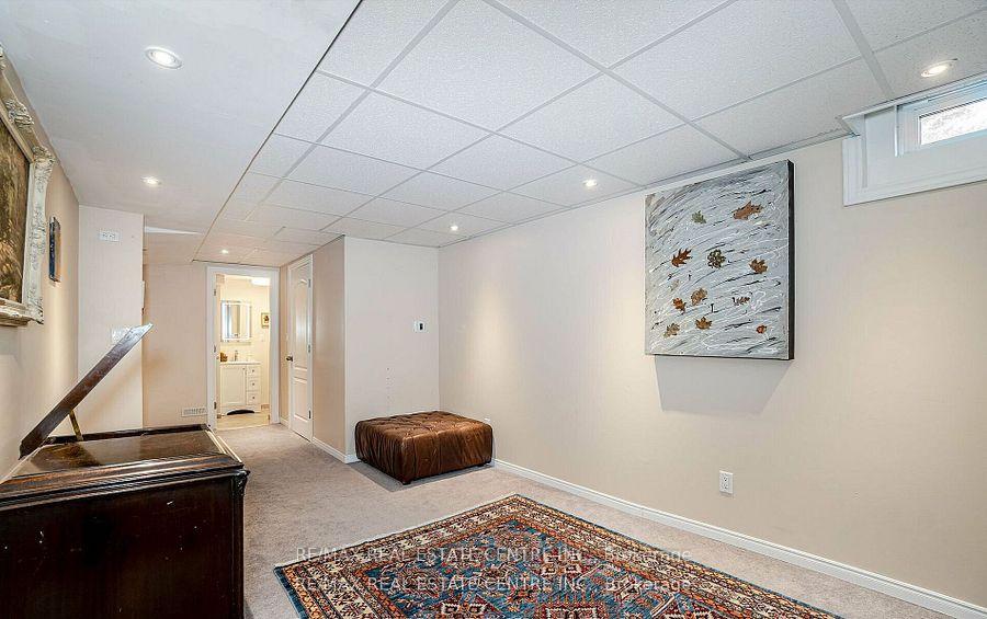 Photo 33 of 2046 Glenada Crescent, Oakville, Wedgewood Creek — HOMEH