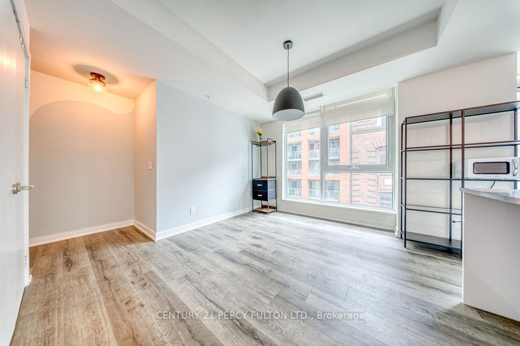 Photo 8 of Unit 323, 30 Nelson Street, Toronto, Waterfront Communities — HOMEH