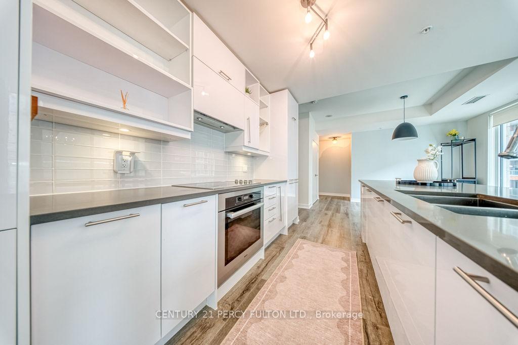 Photo 12 of Unit 323, 30 Nelson Street, Toronto, Waterfront Communities — HOMEH