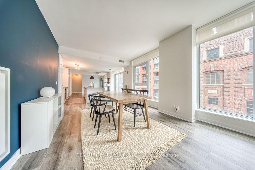 Photo 15 of Unit 323, 30 Nelson Street, Toronto, Waterfront Communities — HOMEH