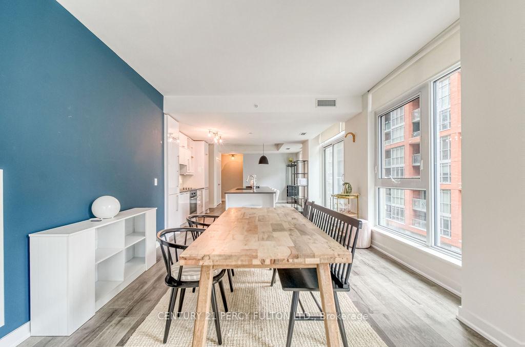 Photo 16 of Unit 323, 30 Nelson Street, Toronto, Waterfront Communities — HOMEH