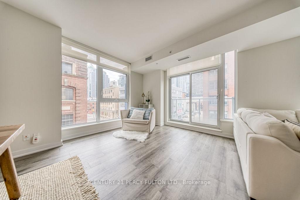 Photo 18 of Unit 323, 30 Nelson Street, Toronto, Waterfront Communities — HOMEH