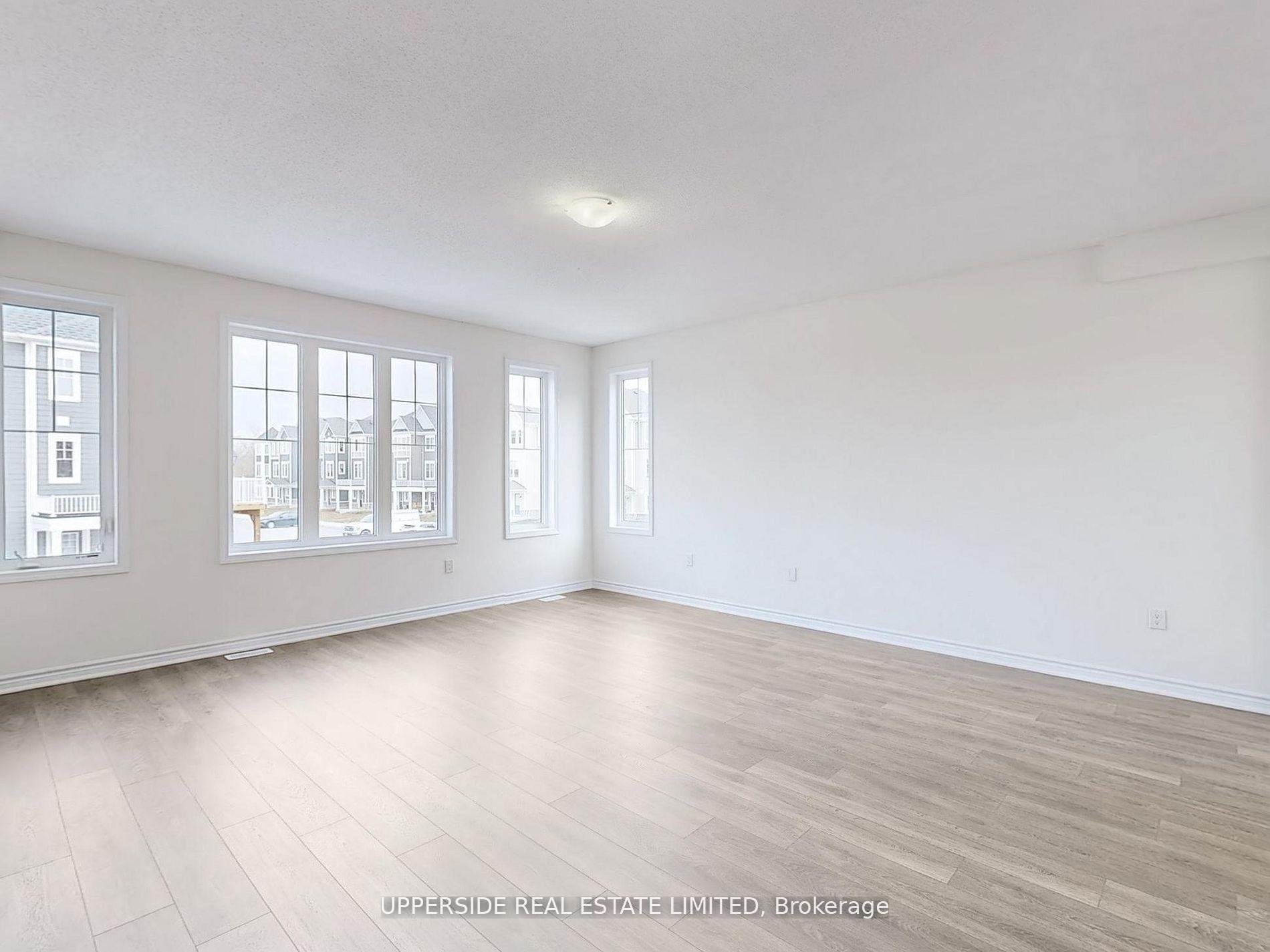 Photo 7 of 18 Lana Circle, Wasaga Beach — HOMEH