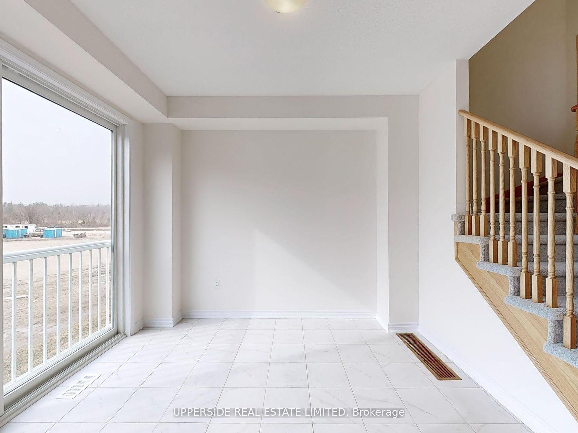 Photo 11 of 18 Lana Circle, Wasaga Beach — HOMEH