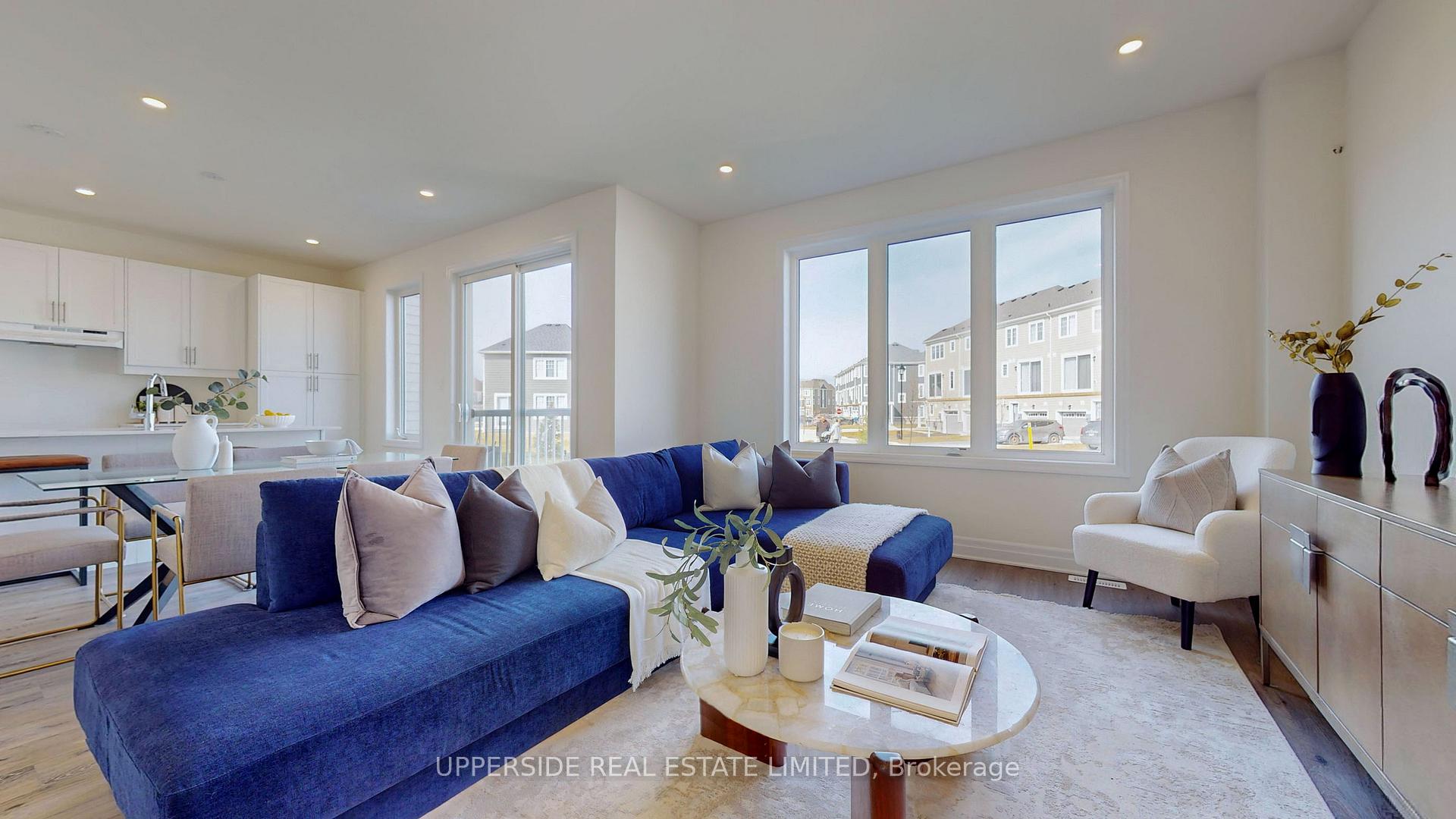 Photo 5 of 17 Shapira Avenue, Wasaga Beach — HOMEH