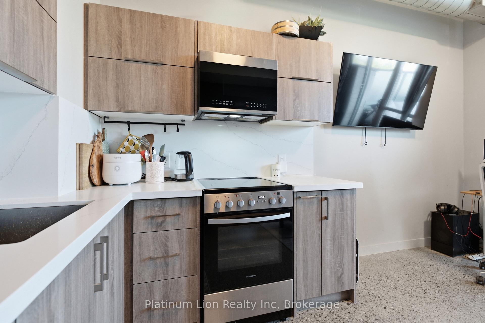 Photo 12 of Unit 404, 510 King Street E, Toronto, Moss Park — HOMEH