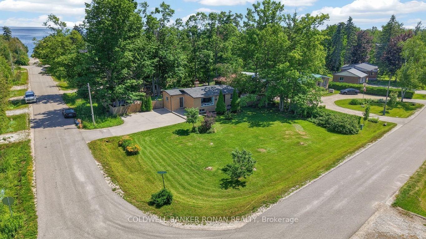 Photo 2 of 4 Blackman Boulevard, Oro-Medonte, Rural Oro-Medonte — HOMEH