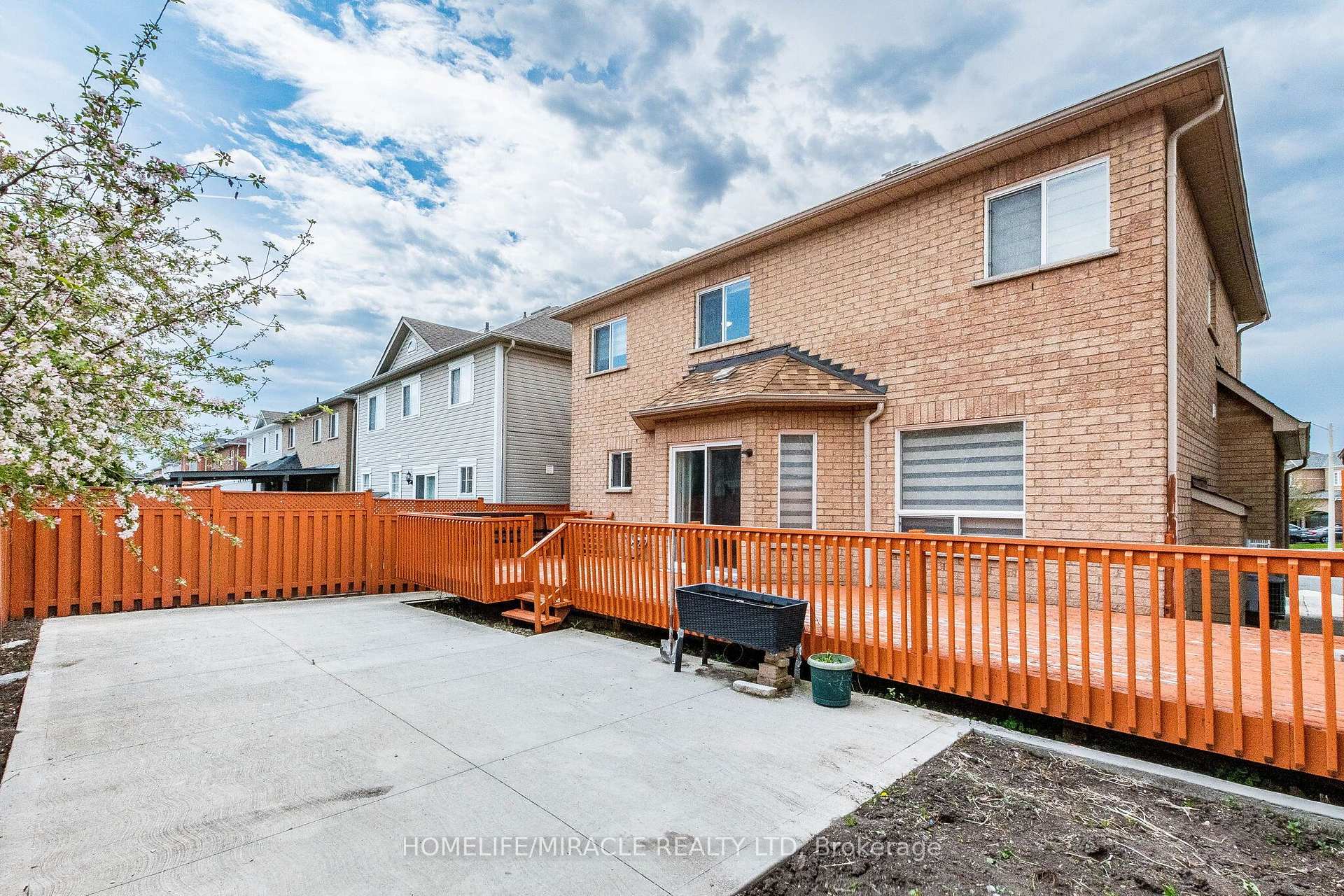 Photo 49 of 363 Van Kirk Drive, Brampton, Northwest Sandalwood Parkway — HOMEH