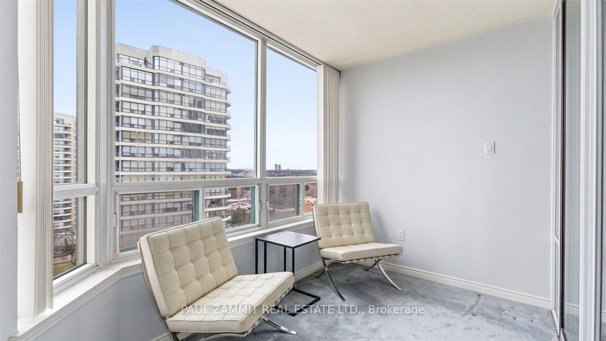 Photo 13 of Unit 911, 7250 Yonge Street, Vaughan, Crestwood-Springfarm-Yorkhill — HOMEH