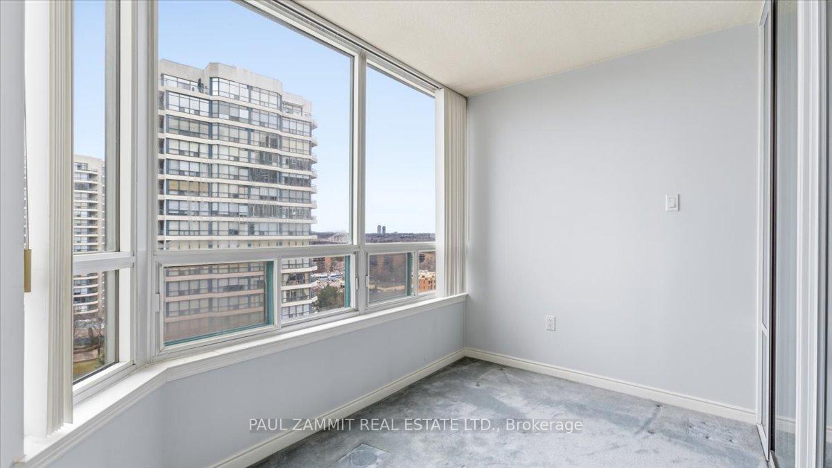 Photo 14 of Unit 911, 7250 Yonge Street, Vaughan, Crestwood-Springfarm-Yorkhill — HOMEH