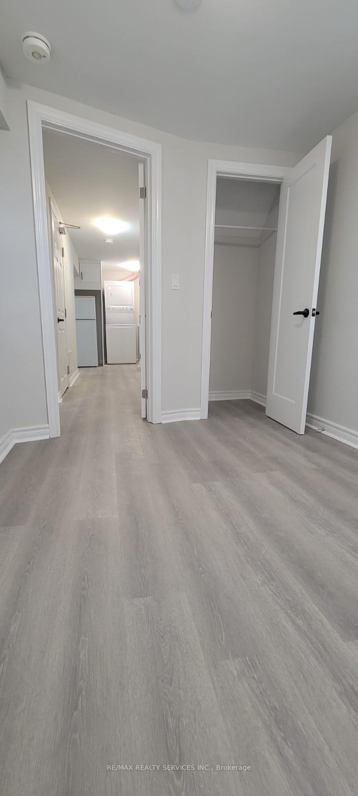 Photo 2 of 5 Greenwood Crescent, Brampton, Northgate — HOMEH