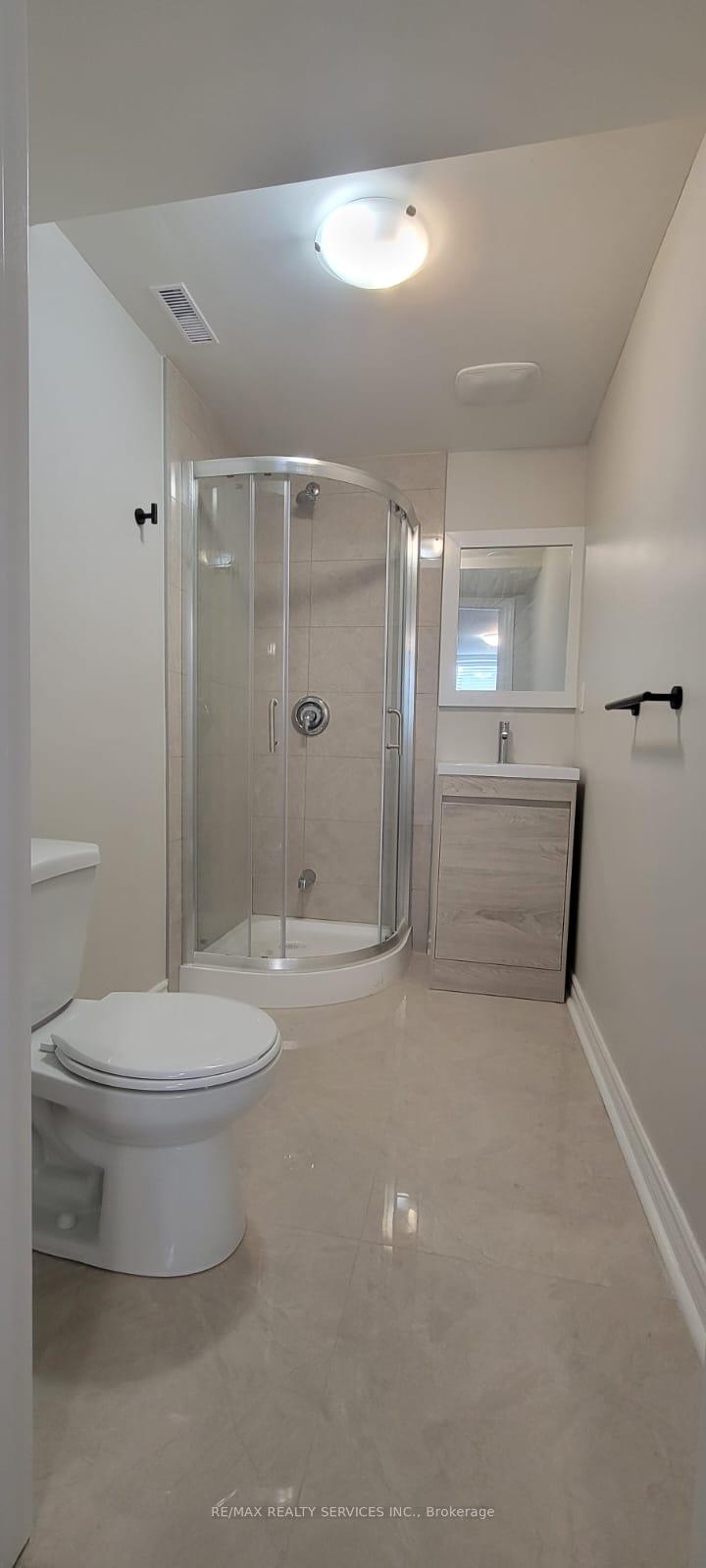 Photo 13 of 5 Greenwood Crescent, Brampton, Northgate — HOMEH