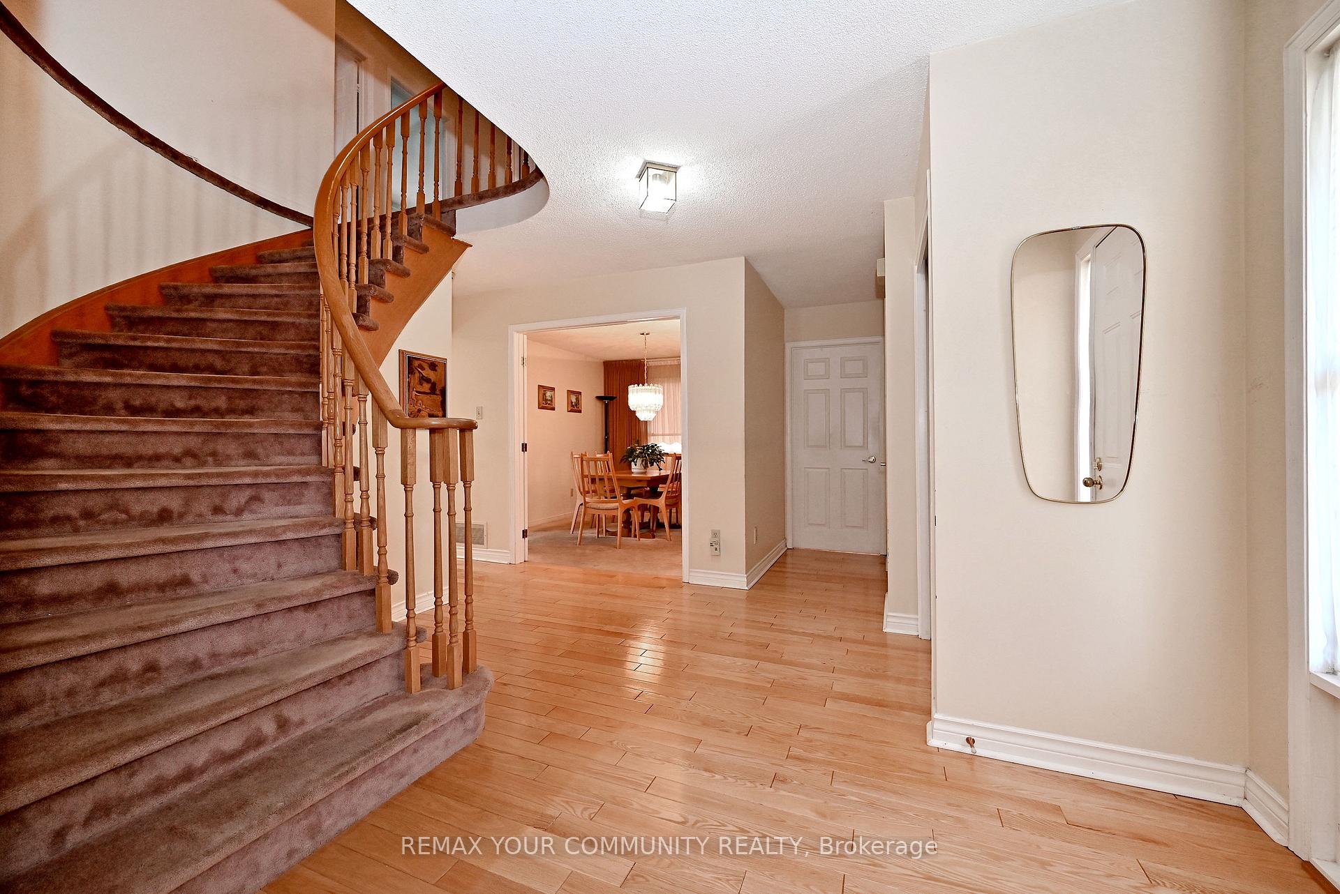 Photo 3 of 49 Tribbling Crescent, Aurora, Hills of St Andrew — HOMEH