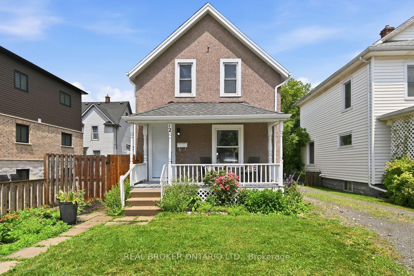 Photo of 12 Elmview Street E