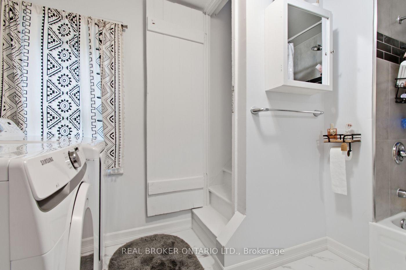 Photo 14 of 12 Elmview Street E, Welland, Prince Charles — HOMEH