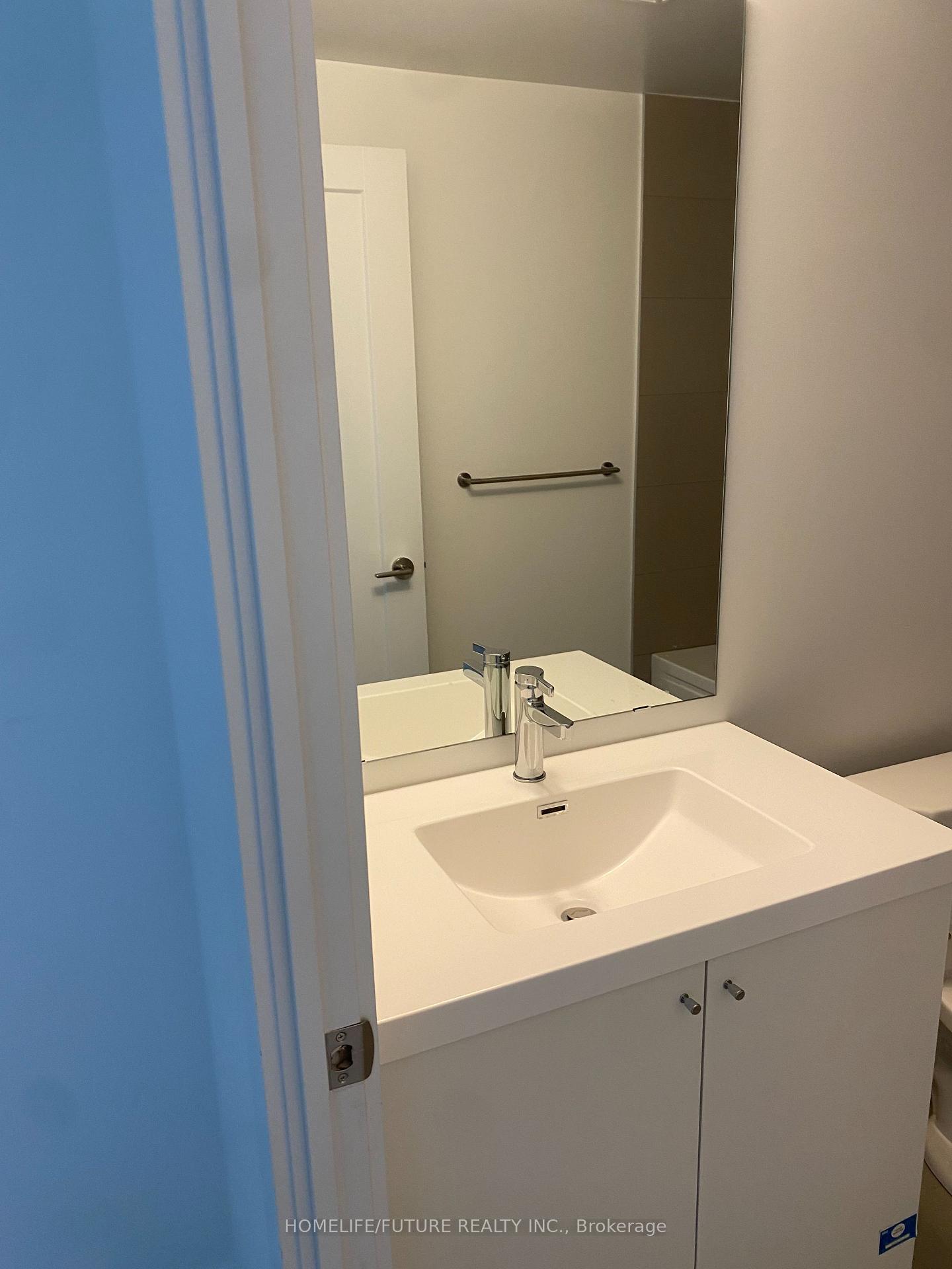 Photo 10 of Unit 2511, 2545 Simcoe Street N, Oshawa, Windfields — HOMEH