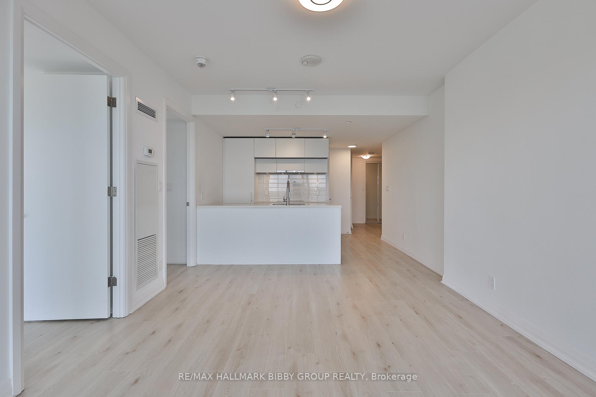 Photo 6 of Unit 1808, 99 Foxbar Road, Toronto, Yonge-St. Clair — HOMEH