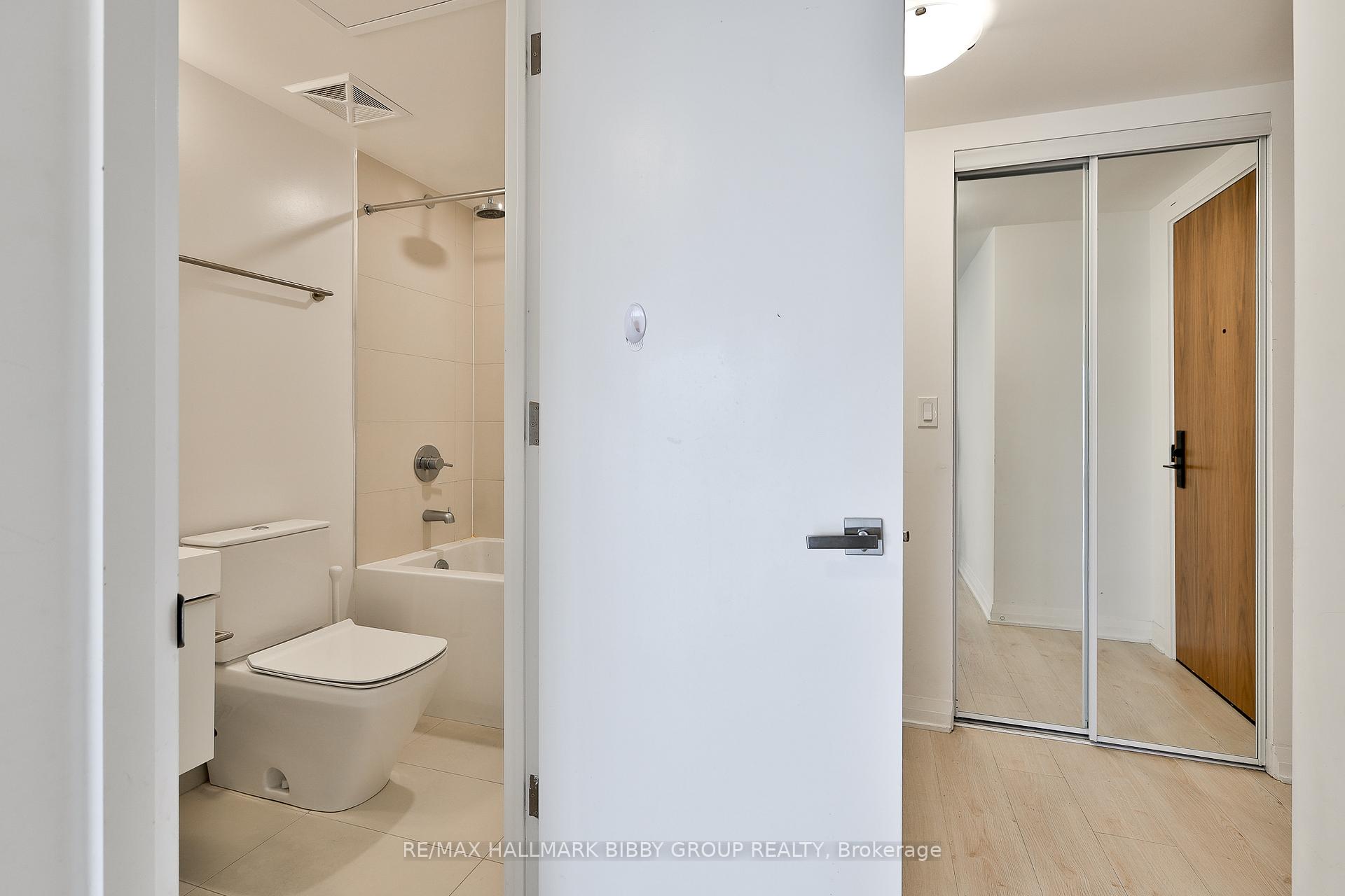 Photo 21 of Unit 1808, 99 Foxbar Road, Toronto, Yonge-St. Clair — HOMEH